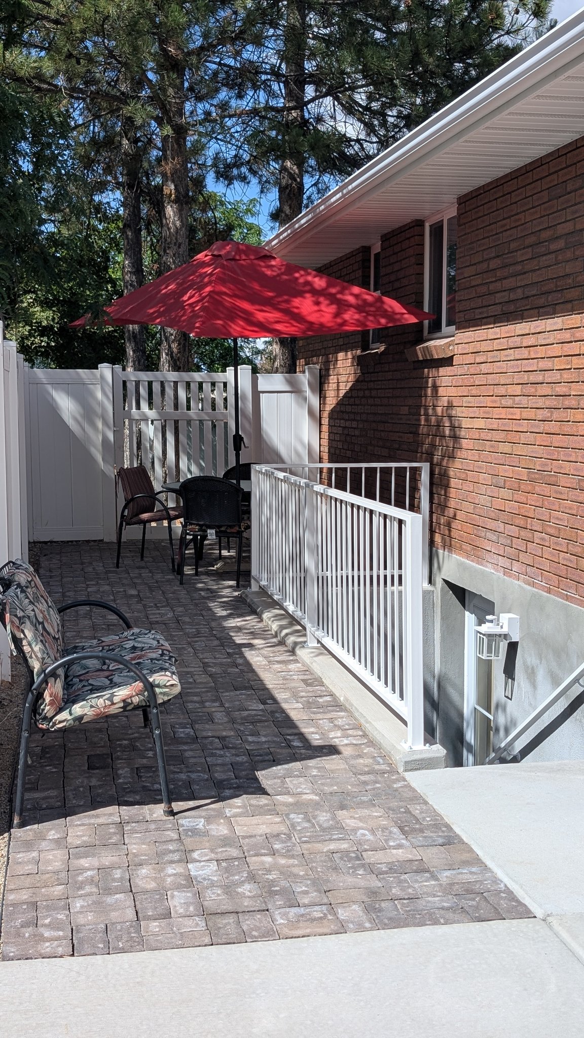 Sandy Apartment: 9302 Sunrise Park Drive