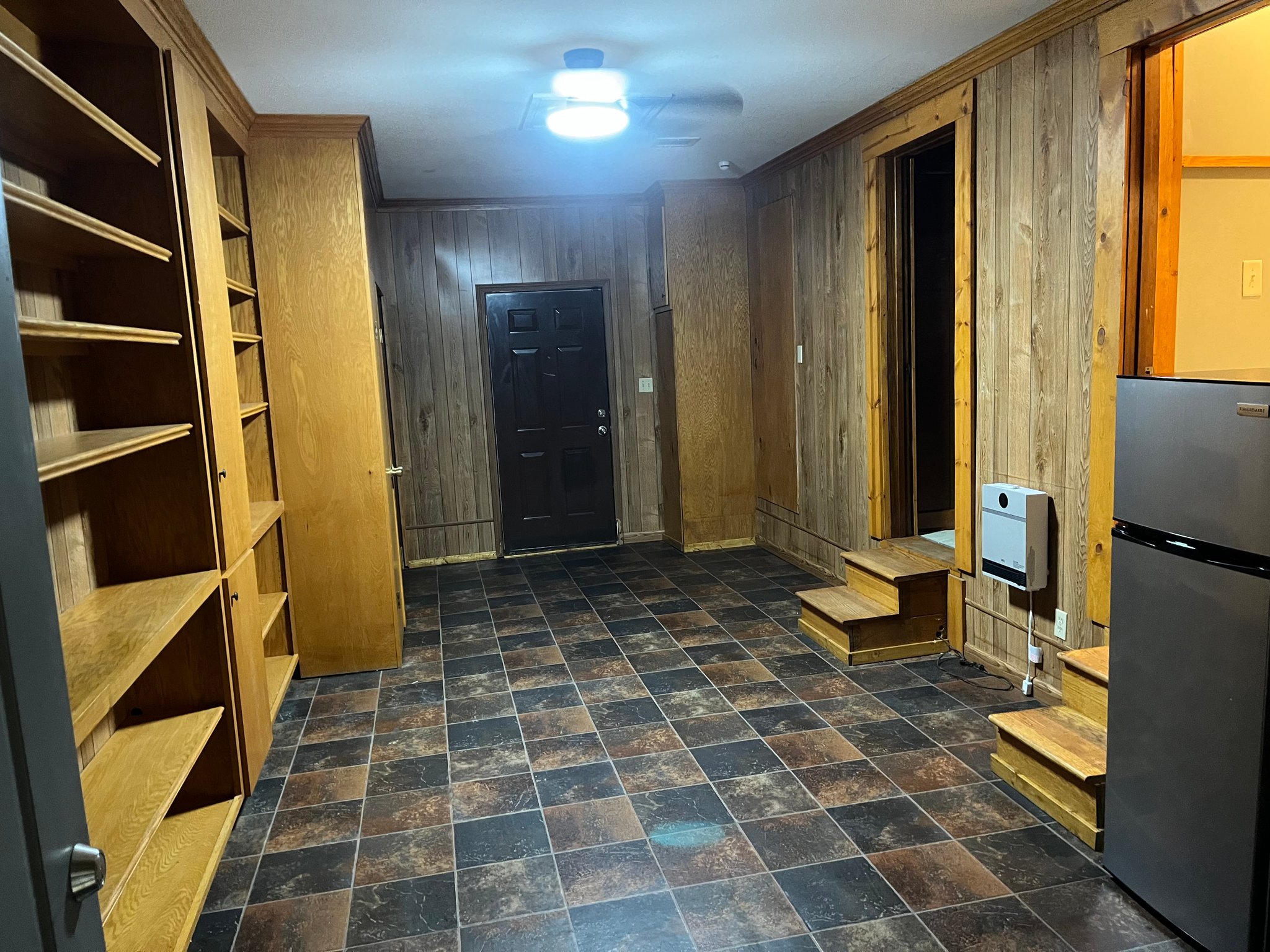 Lafayette Apartment: 1241 S College Rd