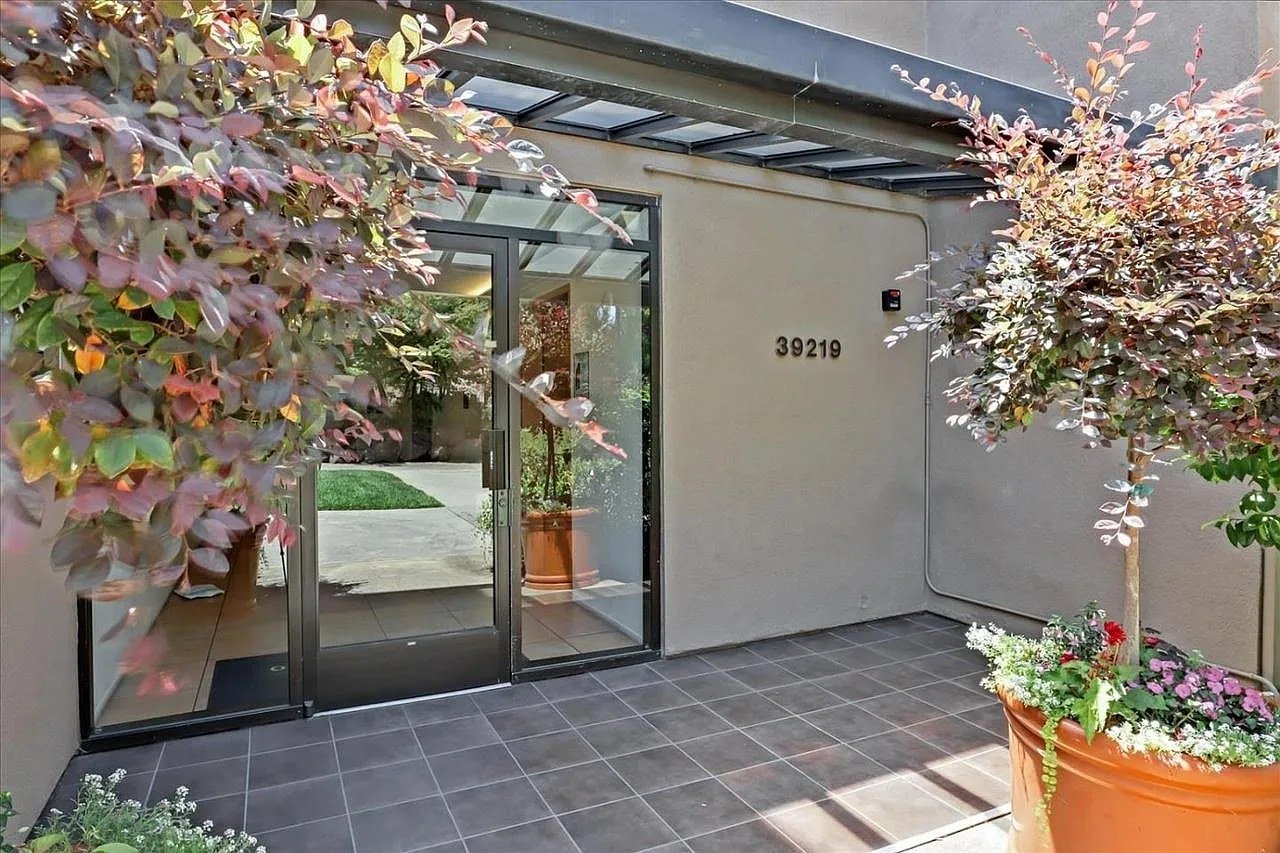 Fremont Condo: 39219 Guardino Dr