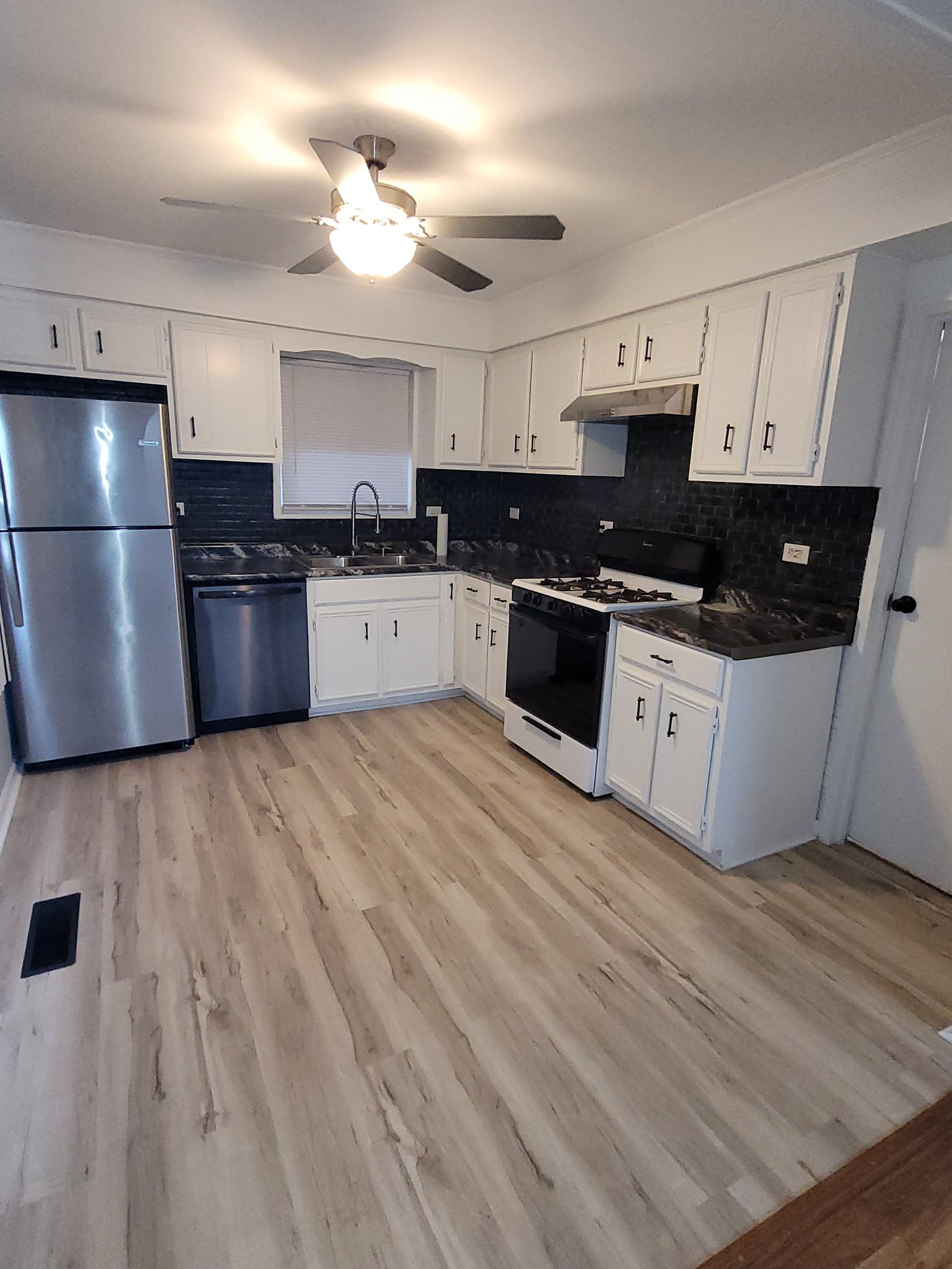 Park Forest House: 234 Tampa St