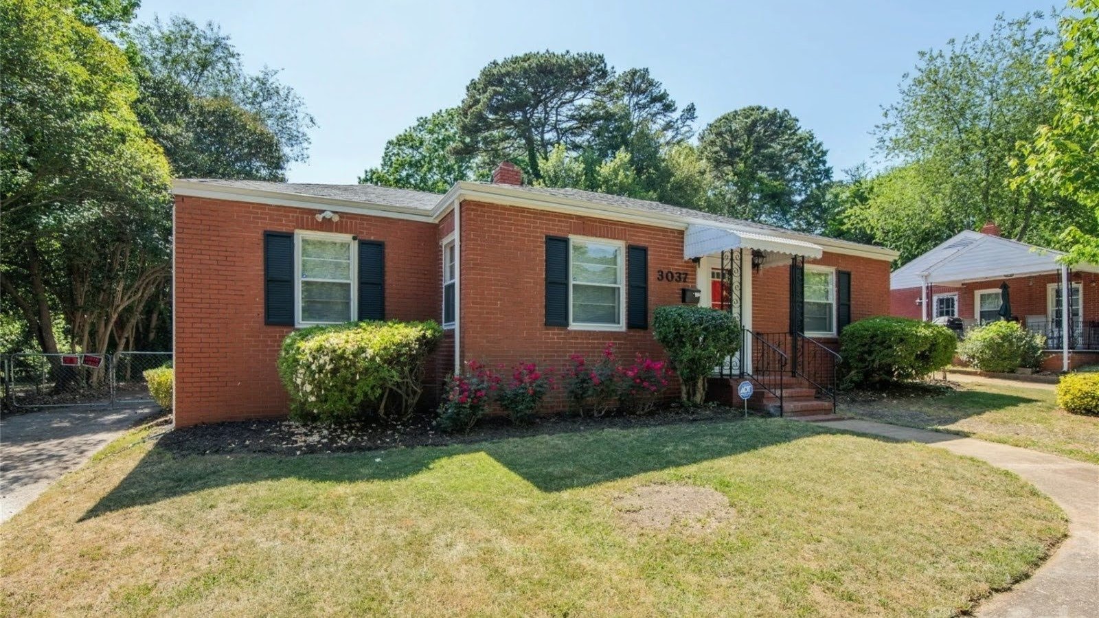 Charlotte House: 3037 Marlowe Ave