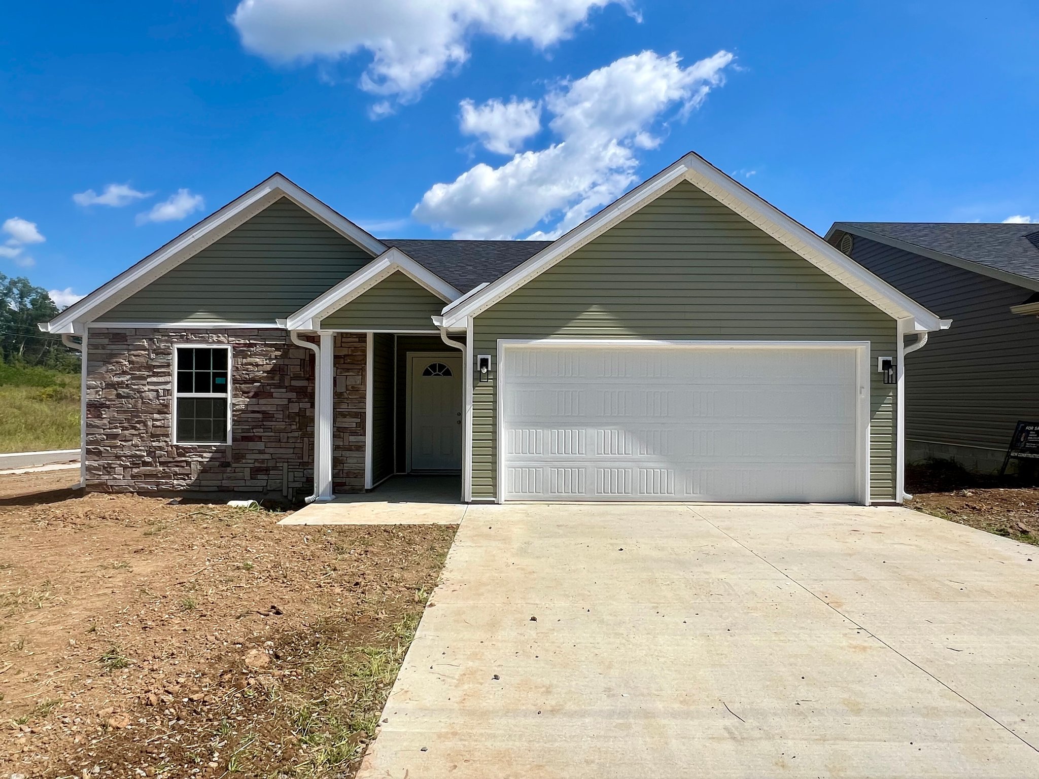 Danville House: 117 Brooks Drive