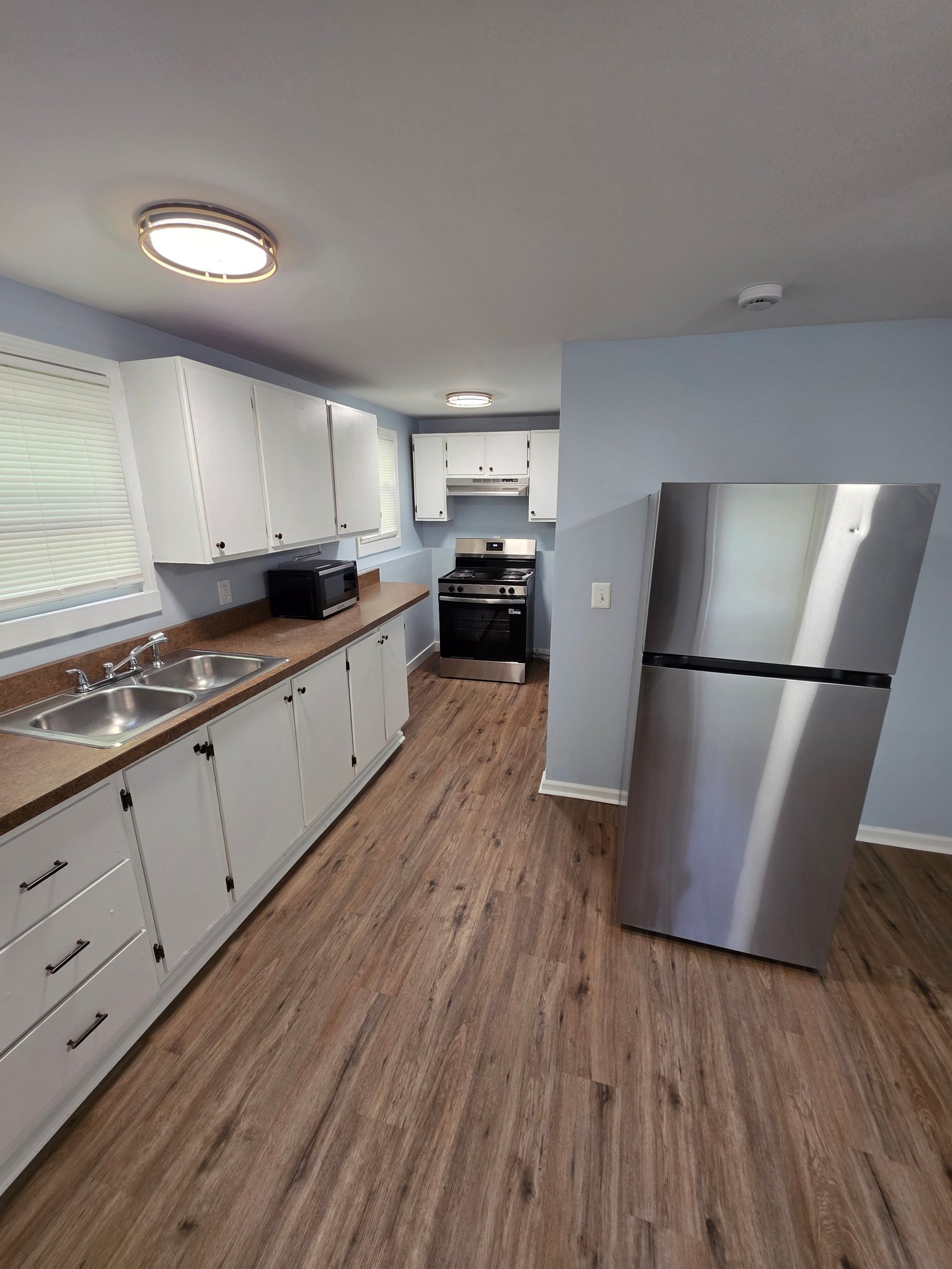 Troy Townhome: 115 Mill St