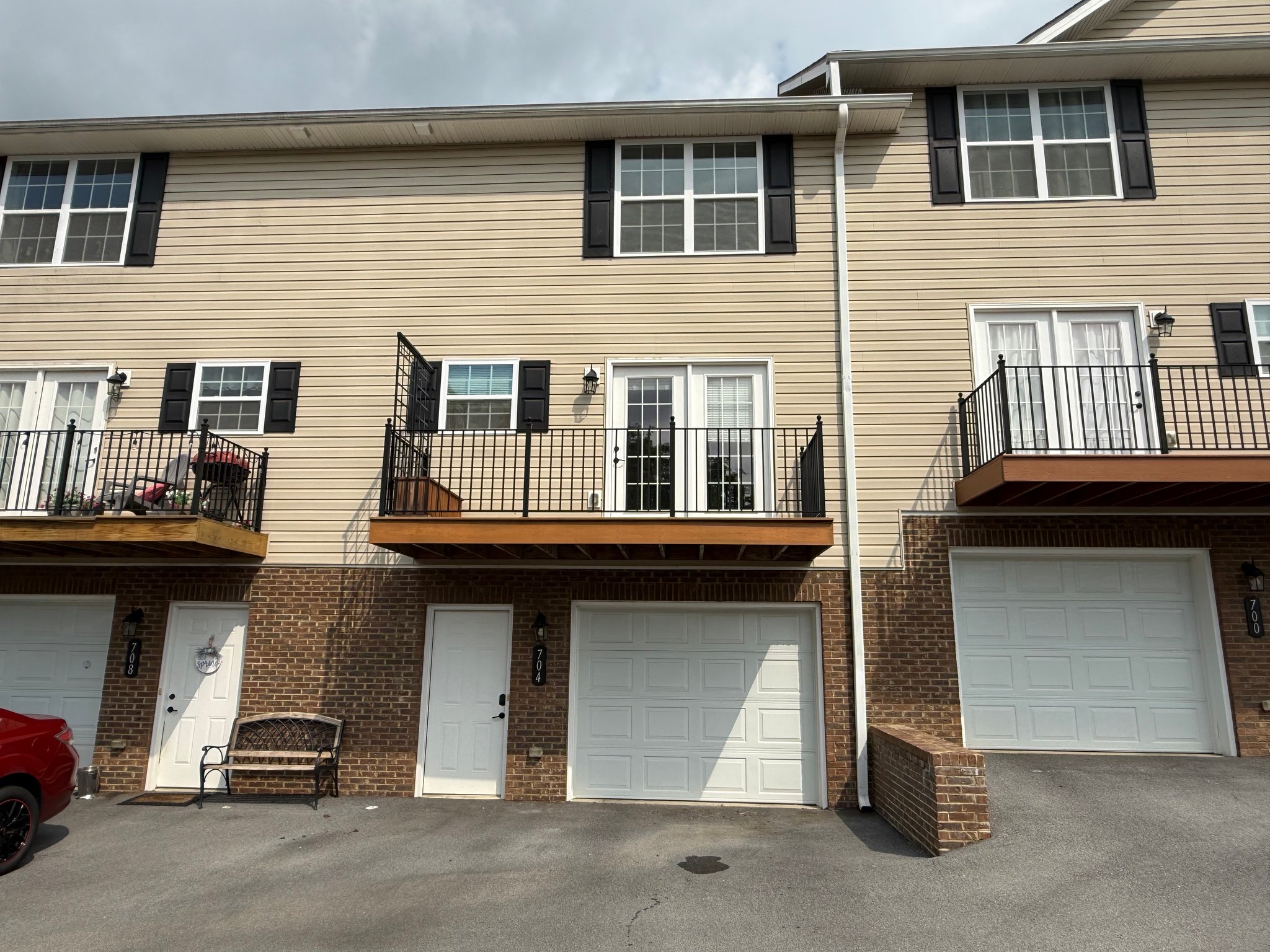 Johnson City Condo: 704 Grays Pointe