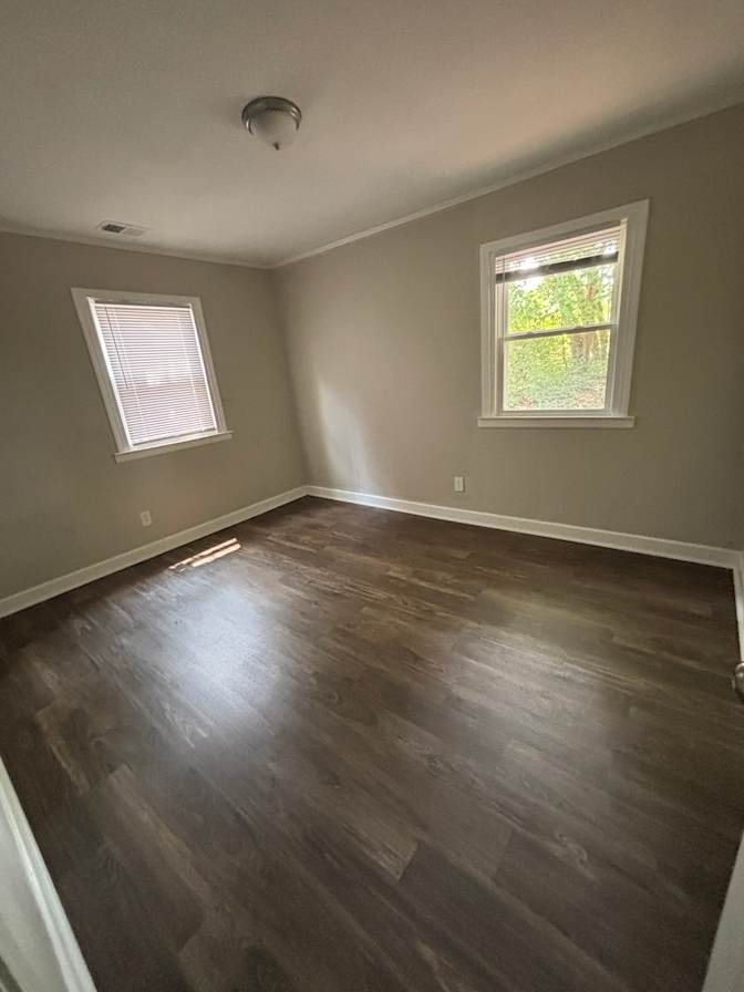 High Point Single Room: 411 hobson st