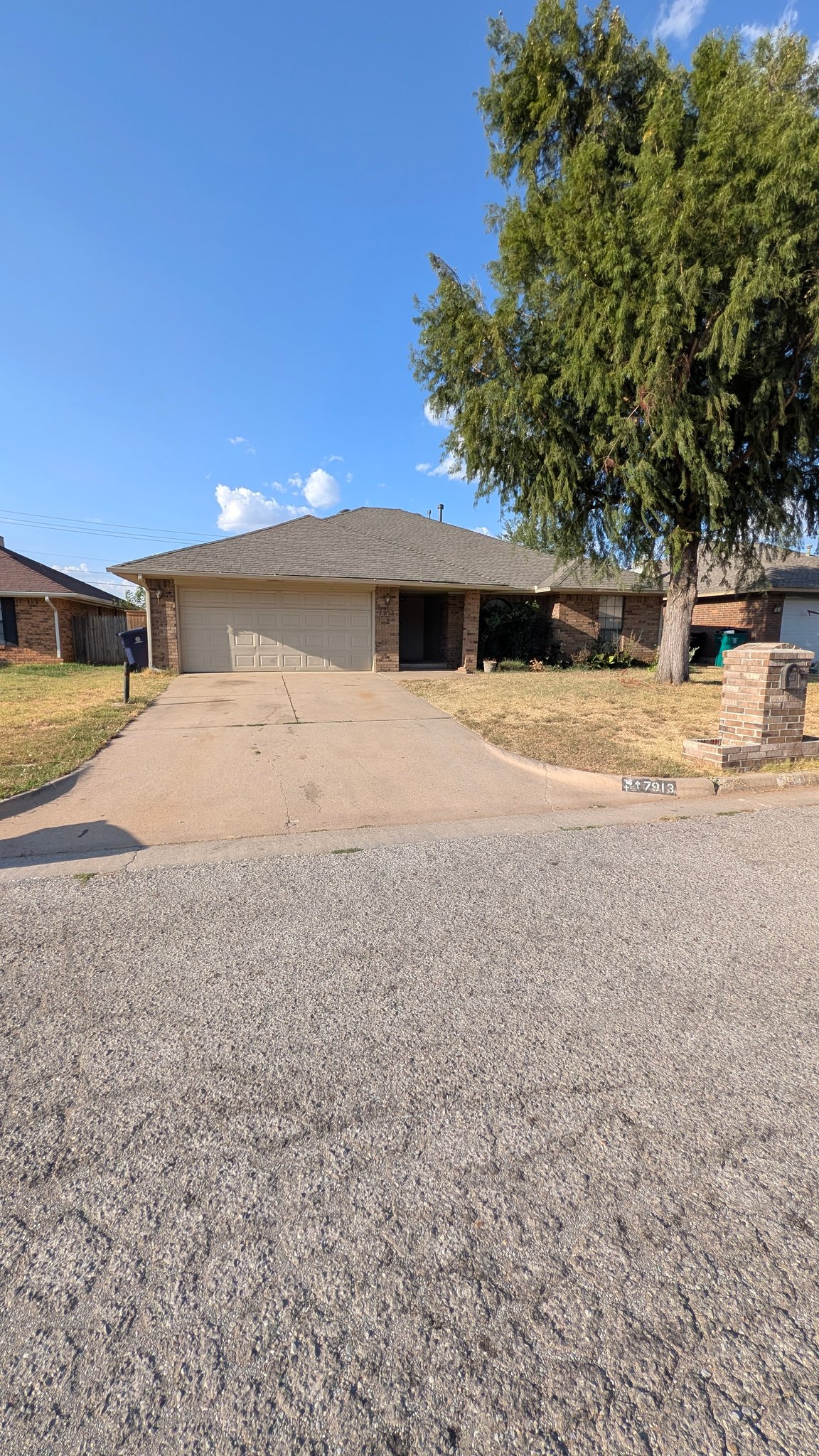 Oklahoma City House: 7913 NW 84th St