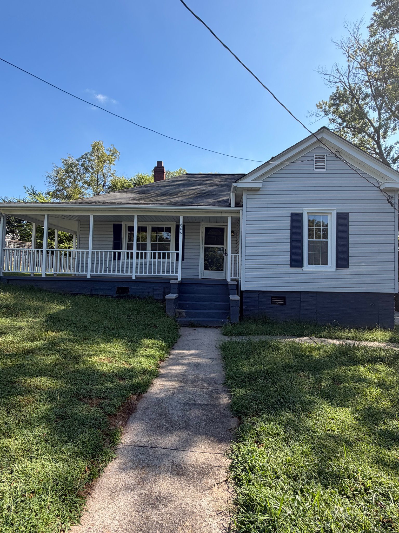 Eden House: 806 McConnell Ave