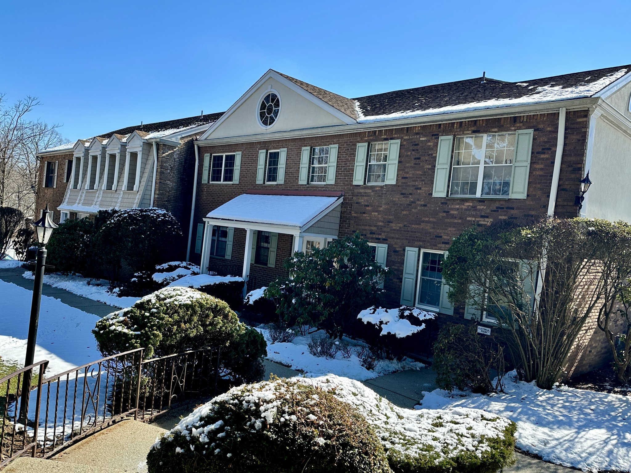 Oradell Condo: 358 Maple Ave.