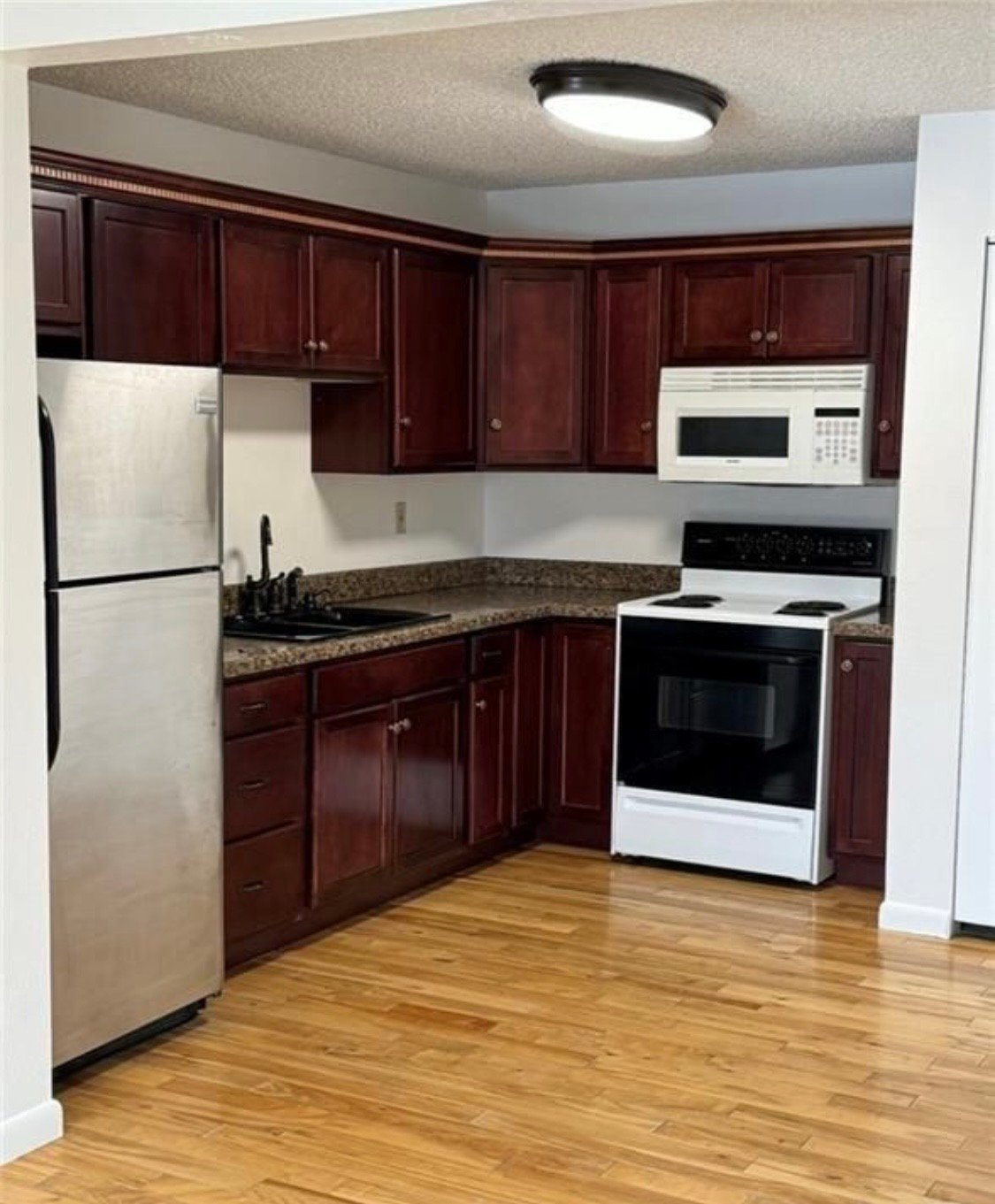 White Sulphur Springs Multiplex: 402 5th Ave SE