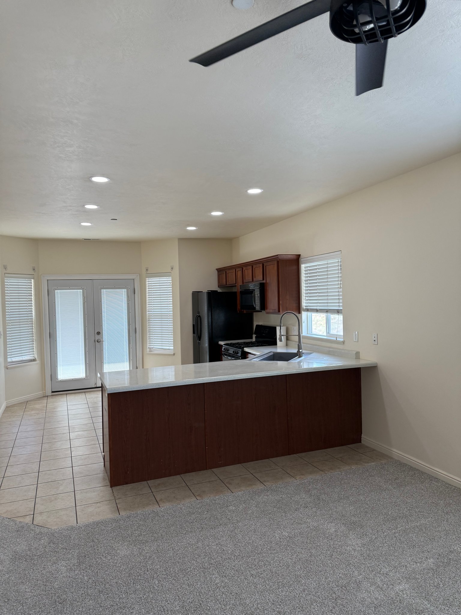Draper Condo: 114 E Bella Monte Dr
