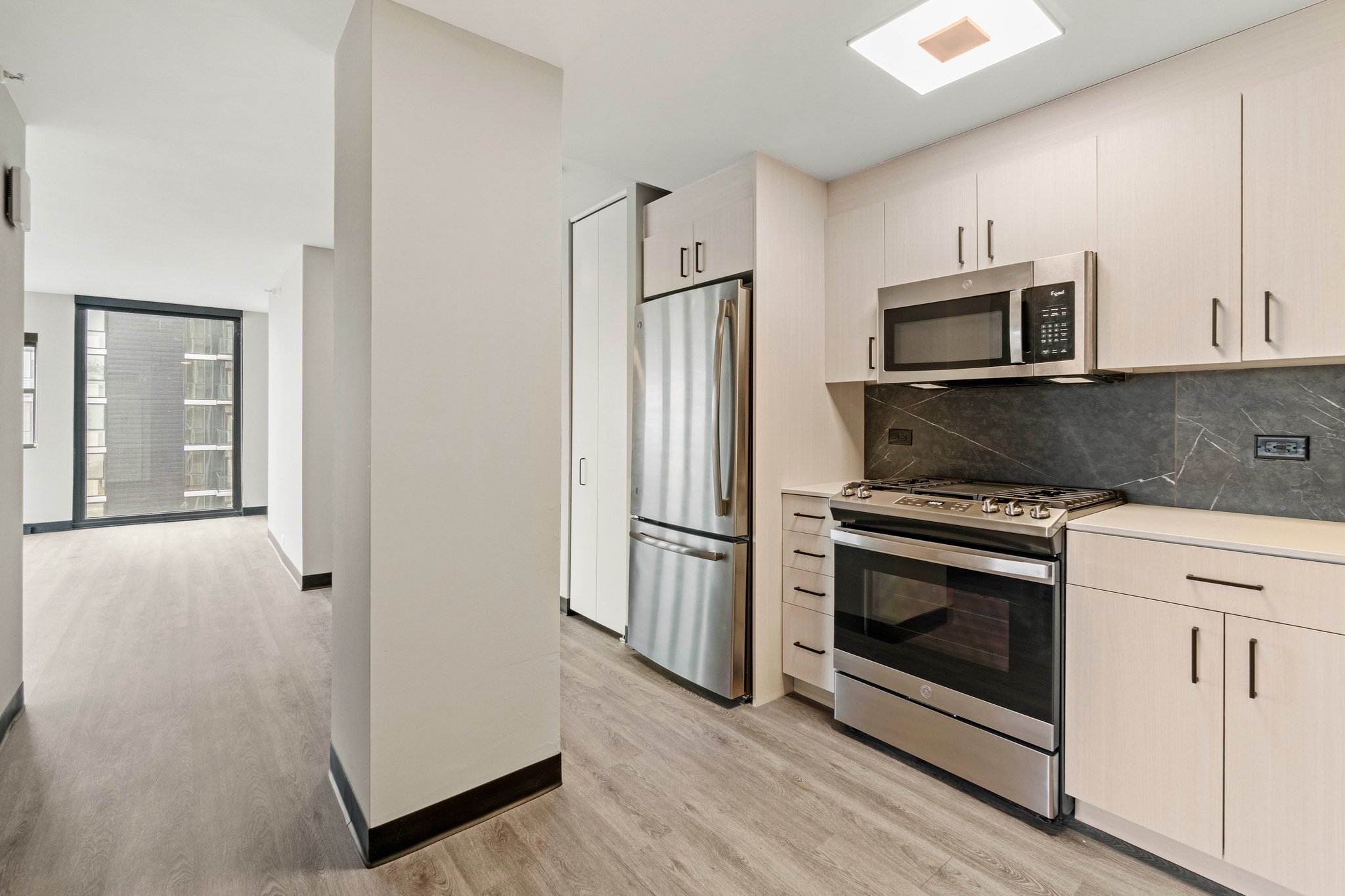Chicago Condo: 1911 W Harrison St