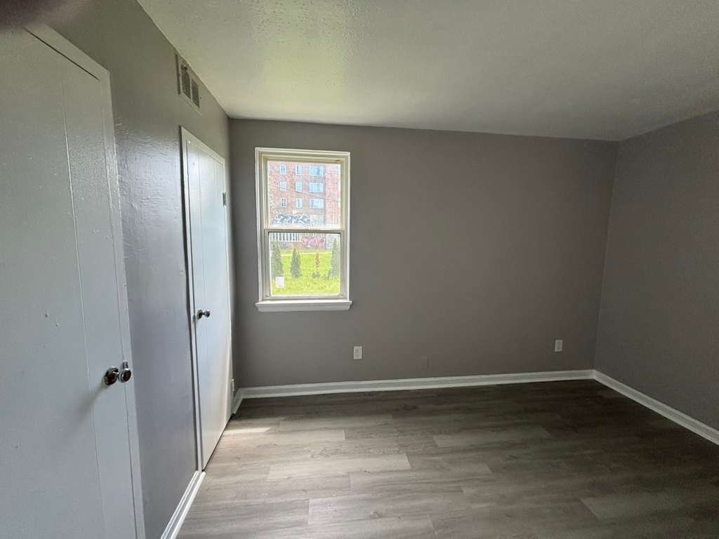 East Cleveland Apartment: 13965 Superior Road