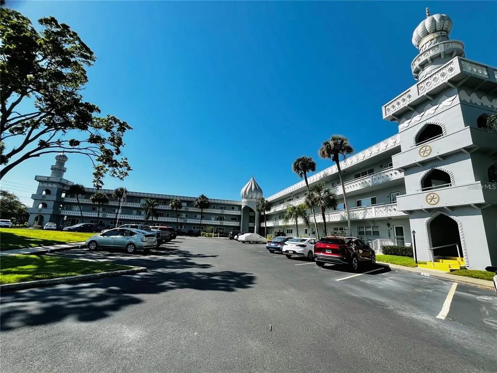 Clearwater Condo: 2340 Grecian Way