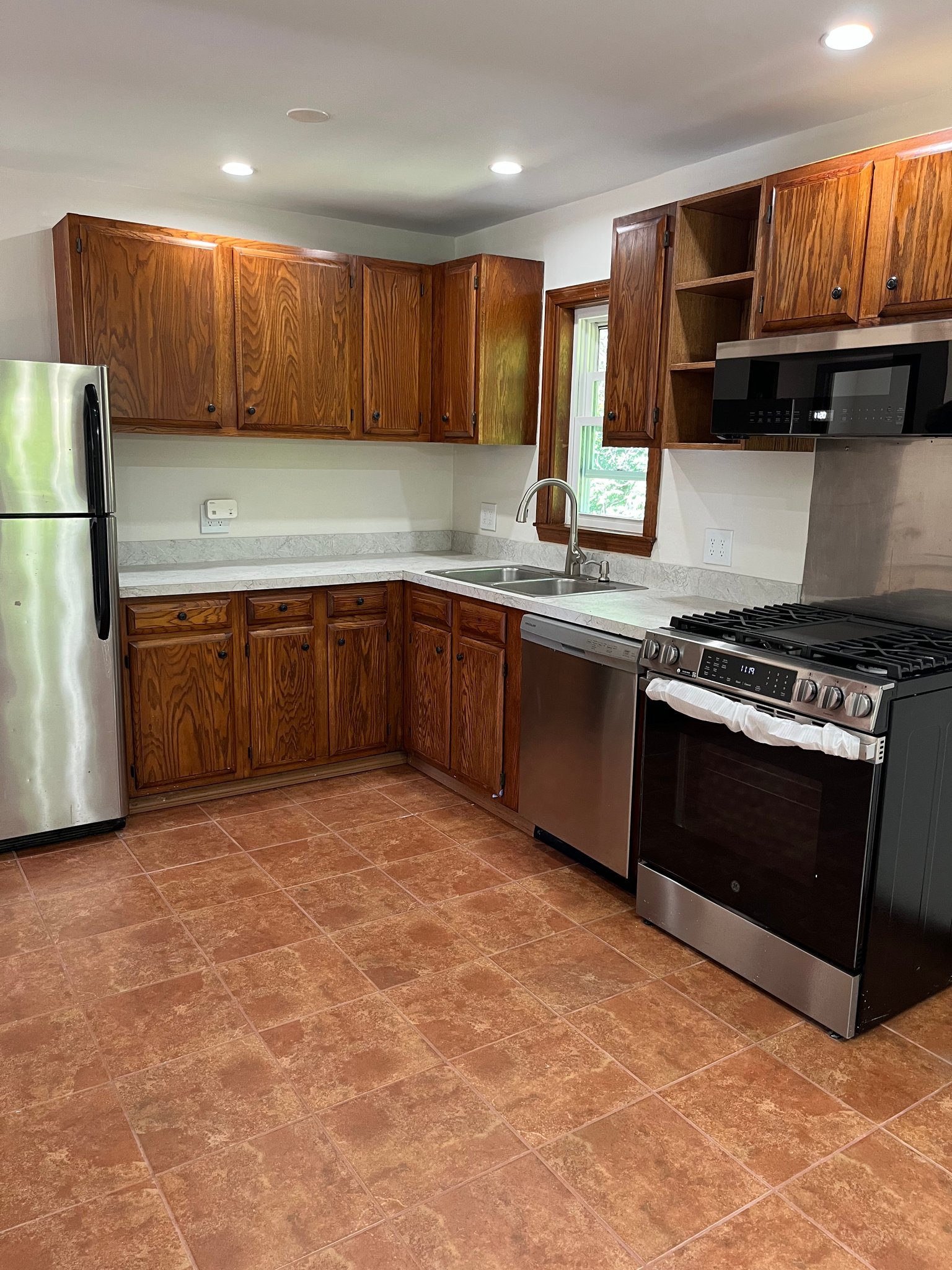 Haverhill Apartment: 28 Eastern Ave