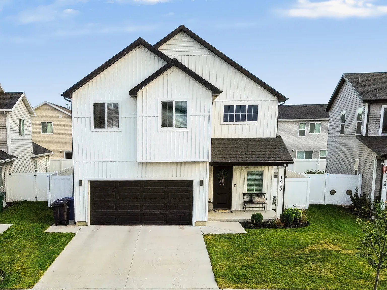 Wellsville House: 1428 W Creekside Dr
