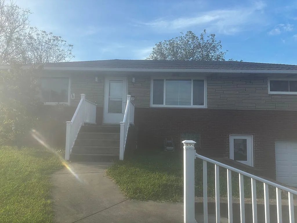 Dunbar House: 1145 University Dr