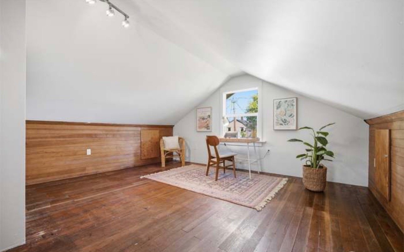 bellingham House: 2110 G St