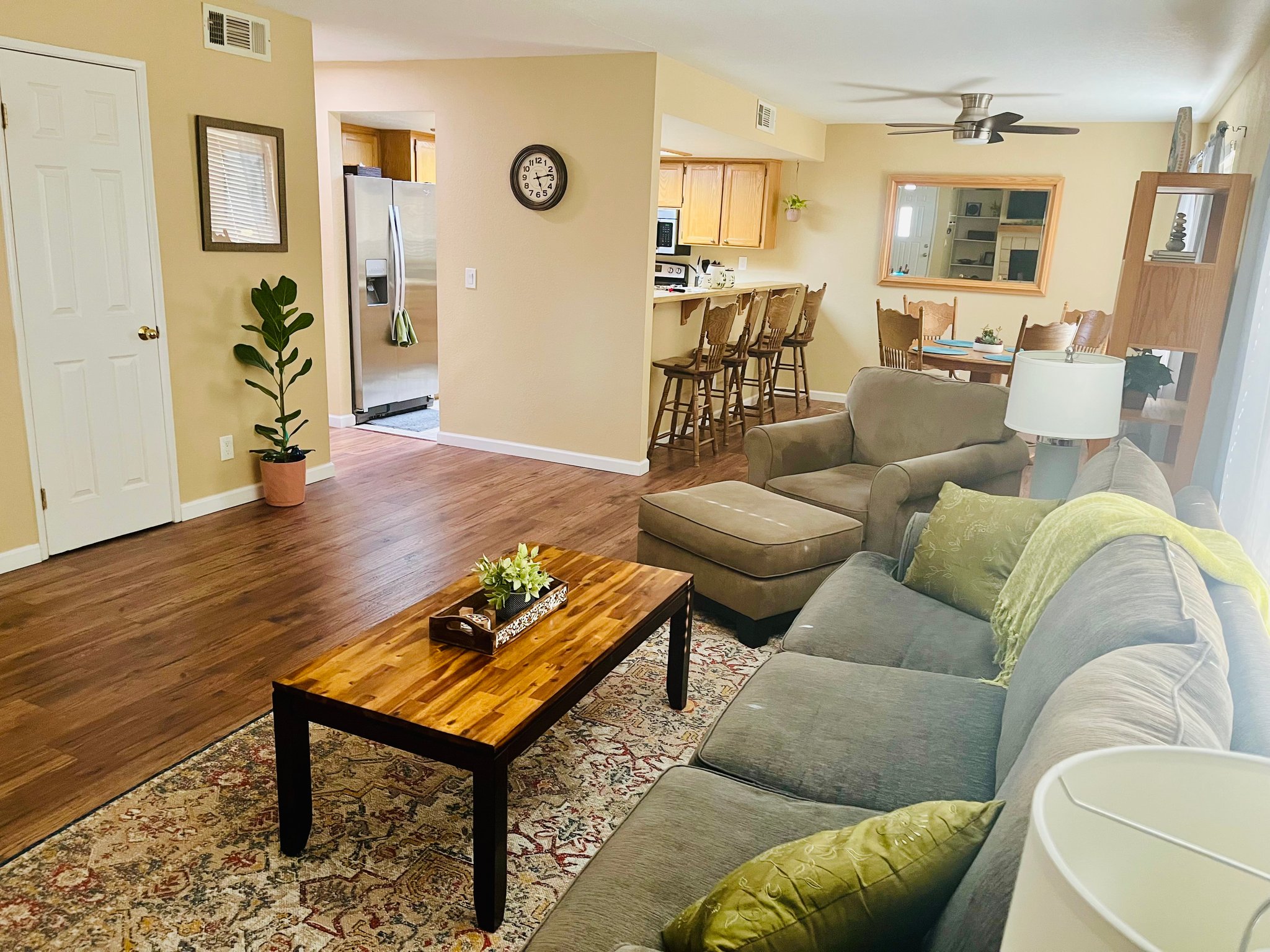 Bullhead City Condo: 1800 Clubhouse Drive