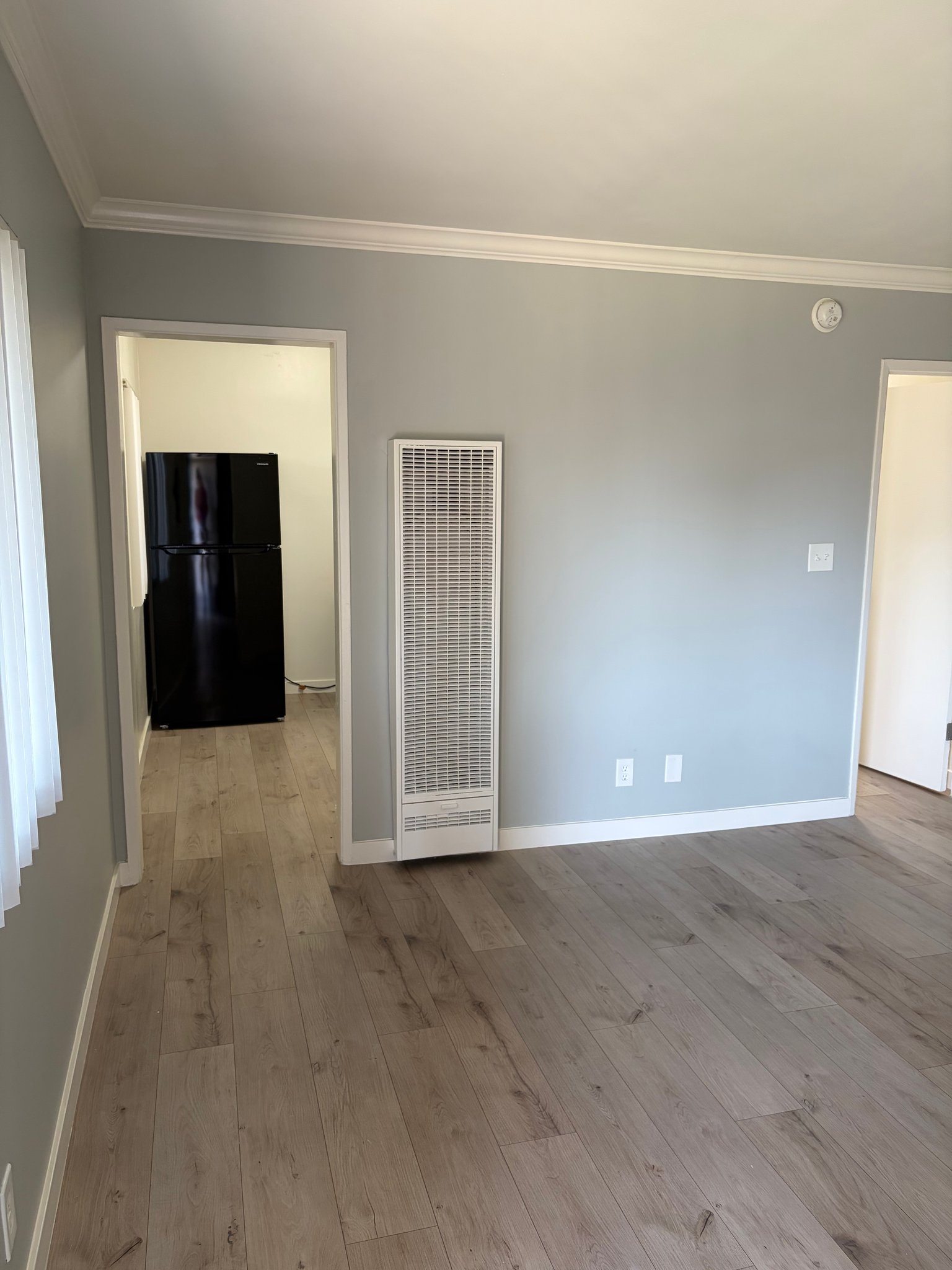 Winnetka Apartment: 20033 Saticoy St