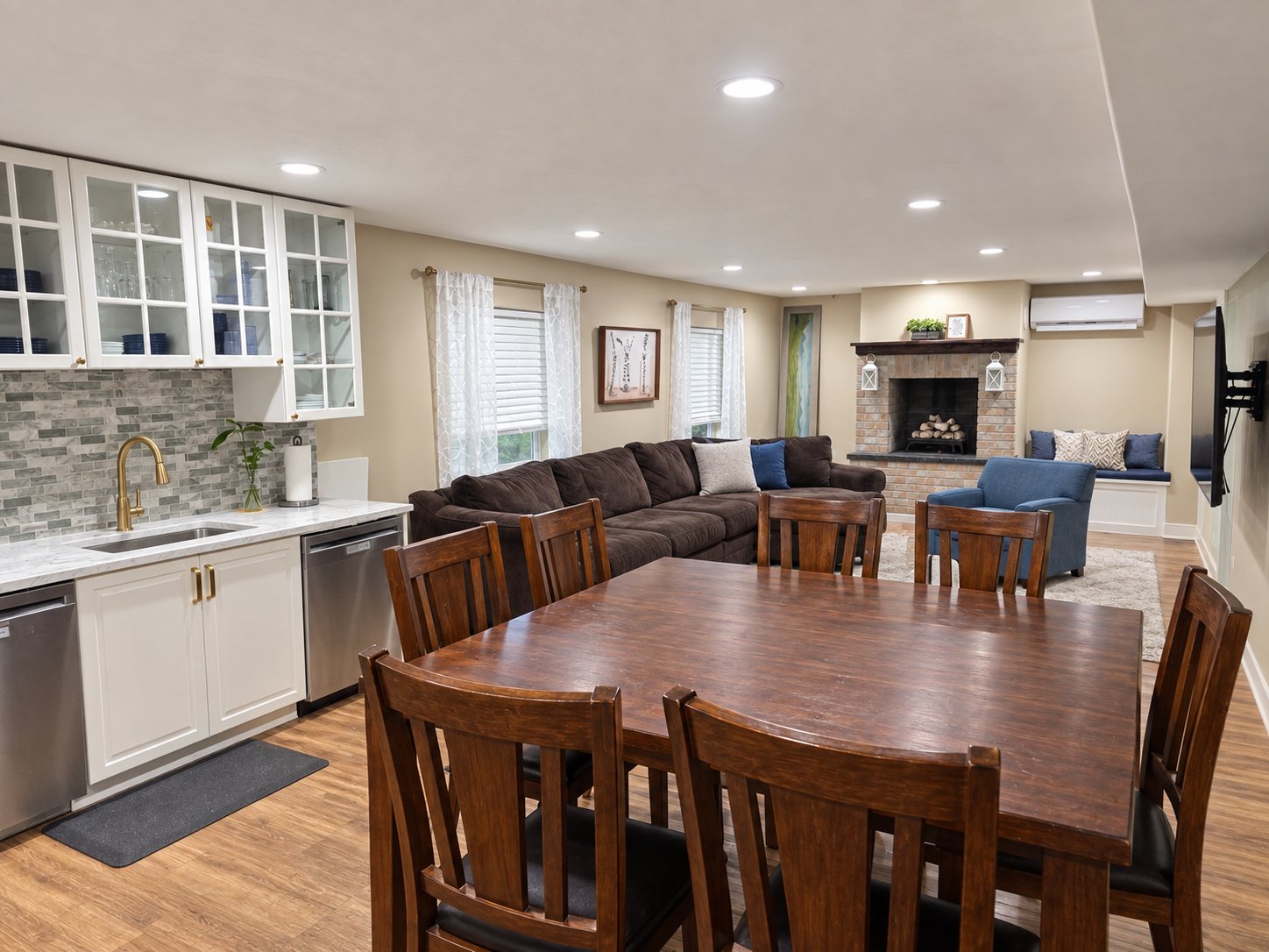 Payson House: 1676 s 500 w