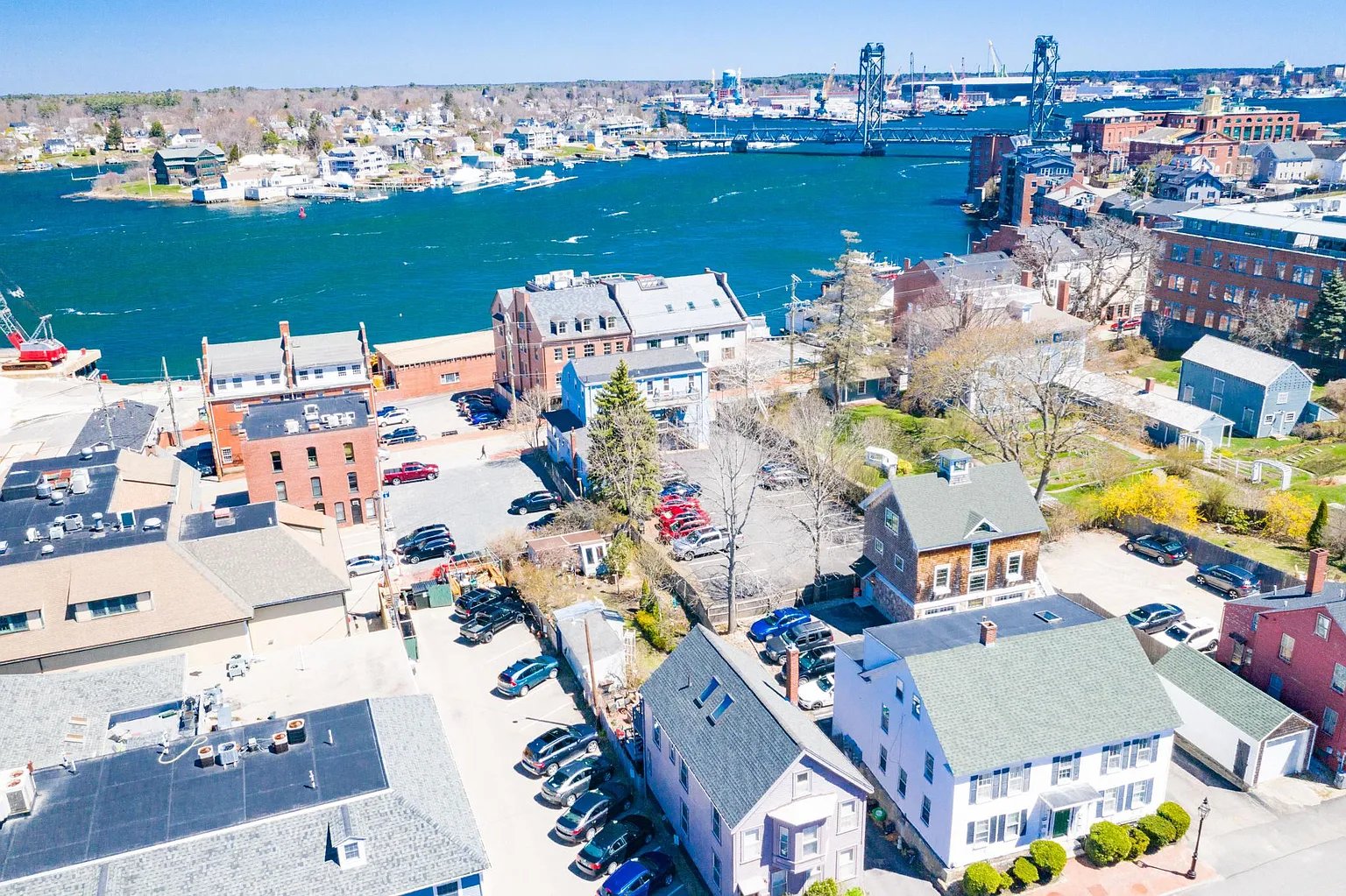 Portsmouth Apartment: 151 High Street