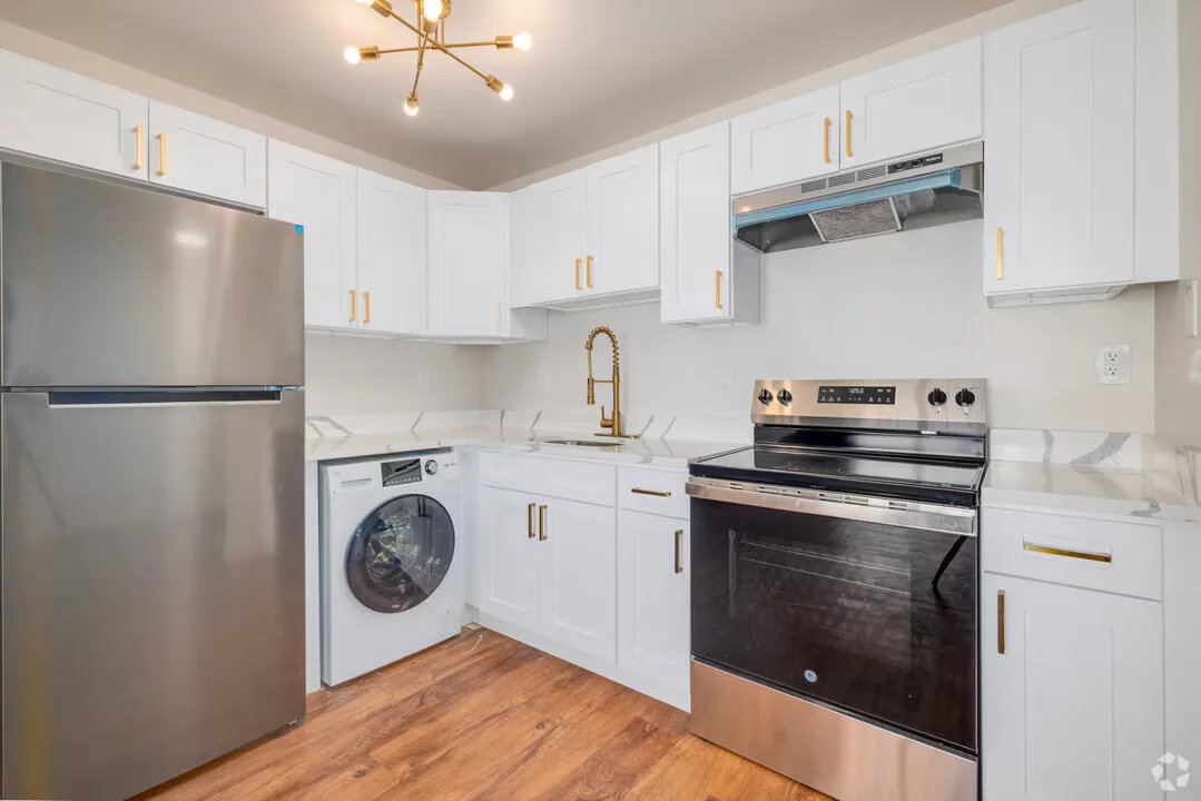 Barrington Apartment: 2101 Reamer Dr