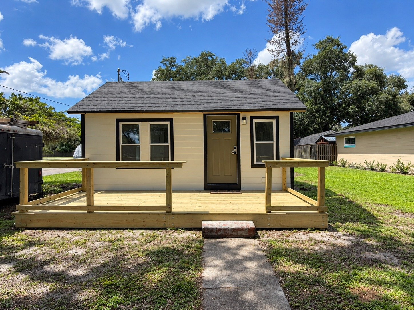 St Cloud House: 1124 California Ave