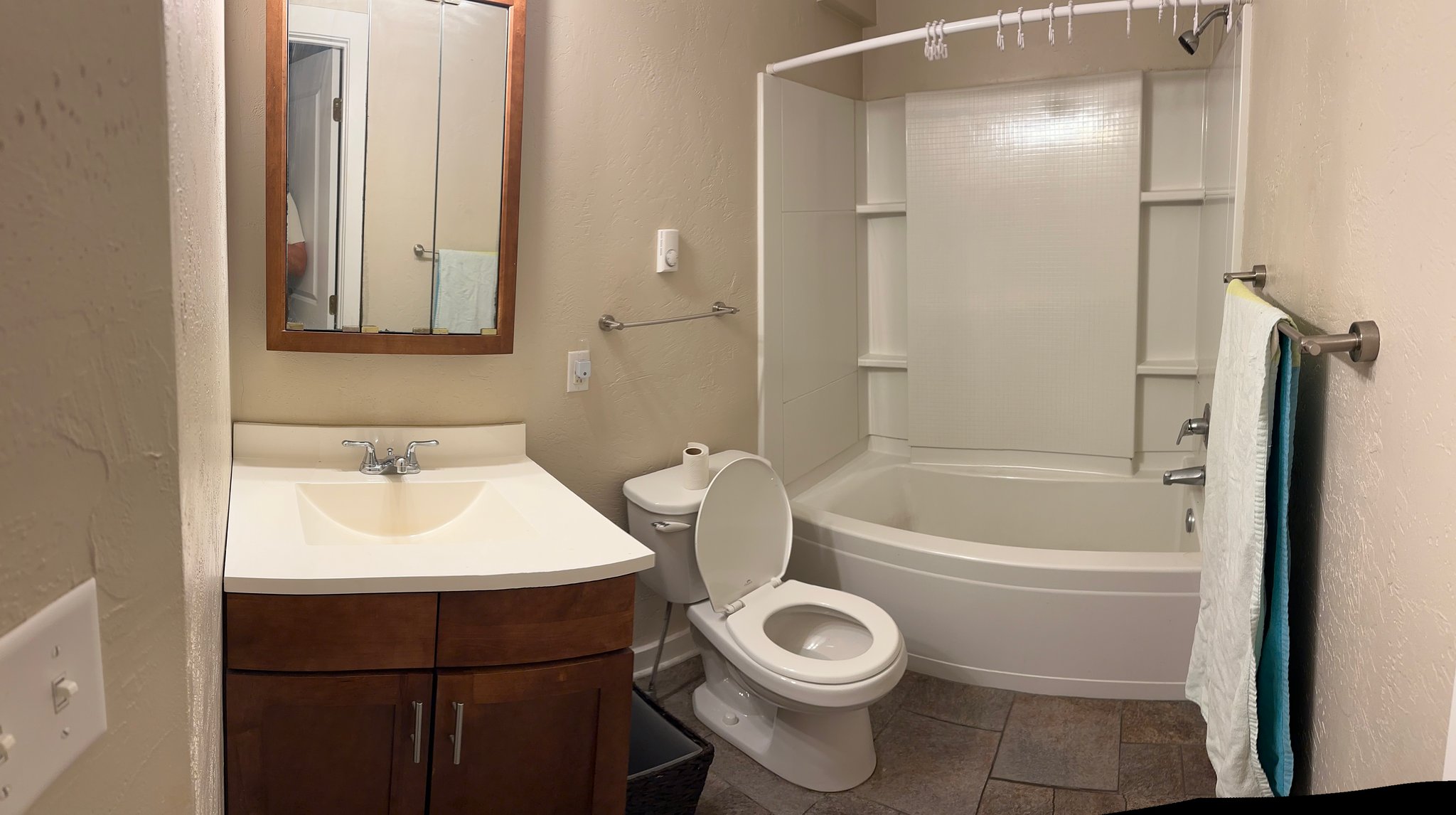 Monroeville Apartment: 1947 James St