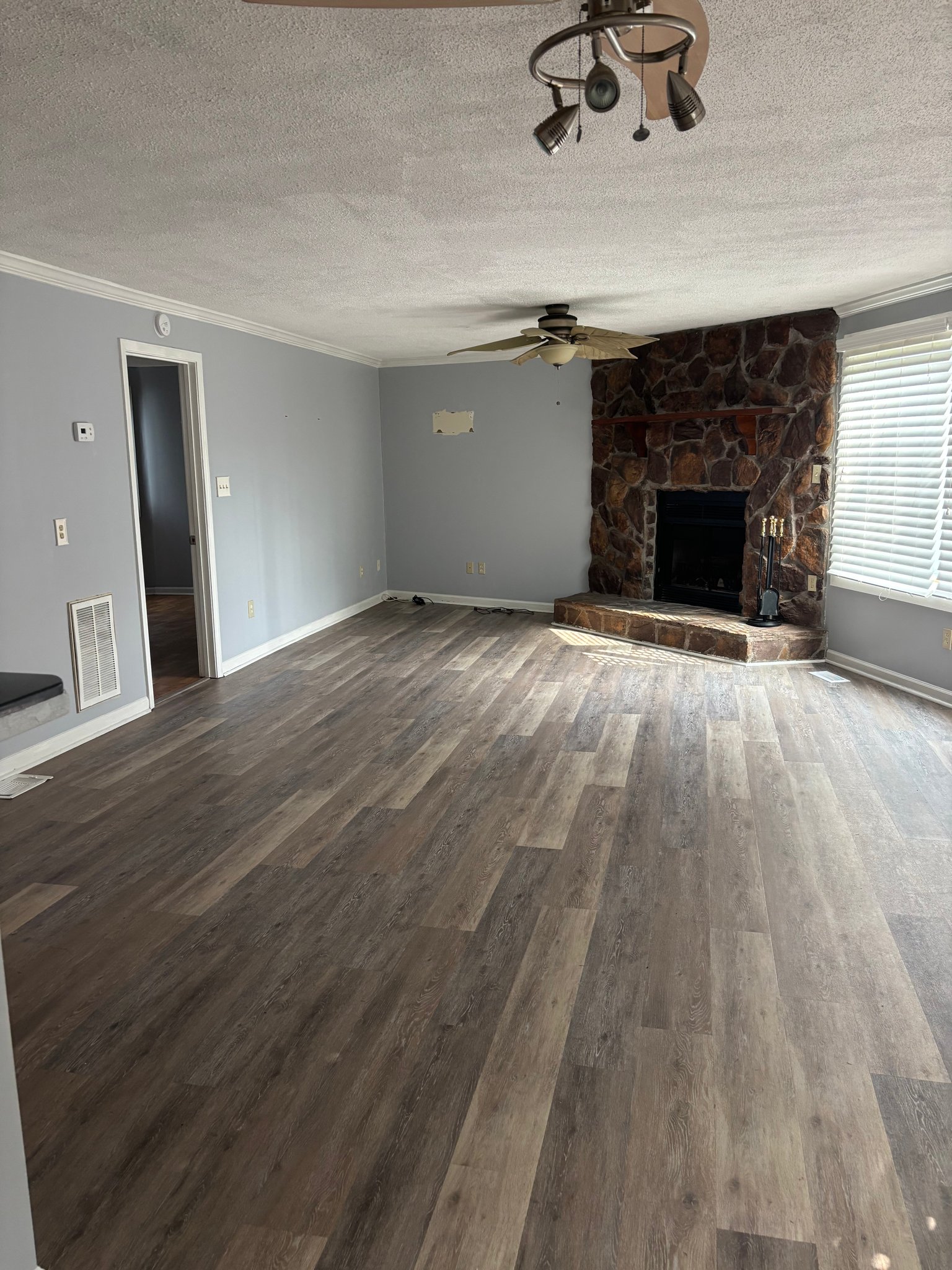 Bristol Condo: 284 Knoll Drive