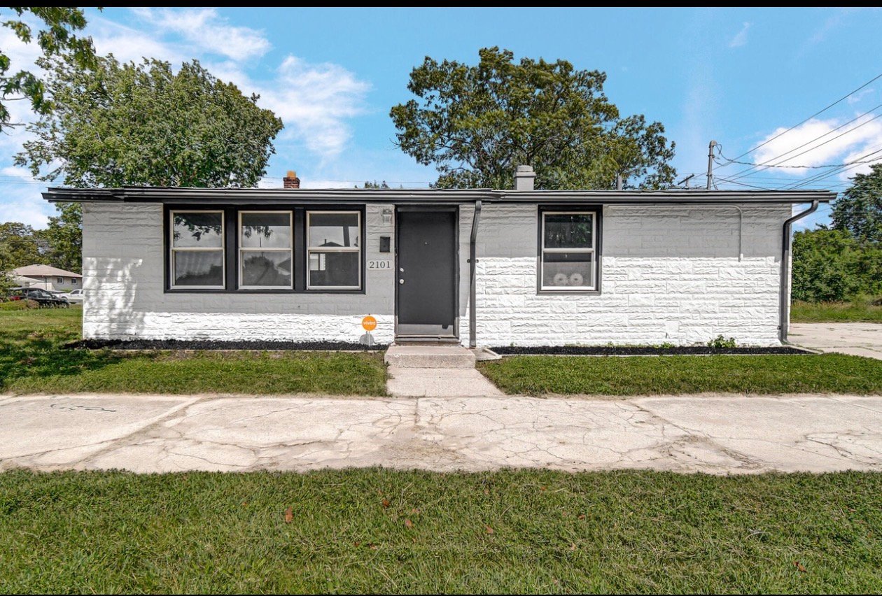 Gary House: 2101 Chase St
