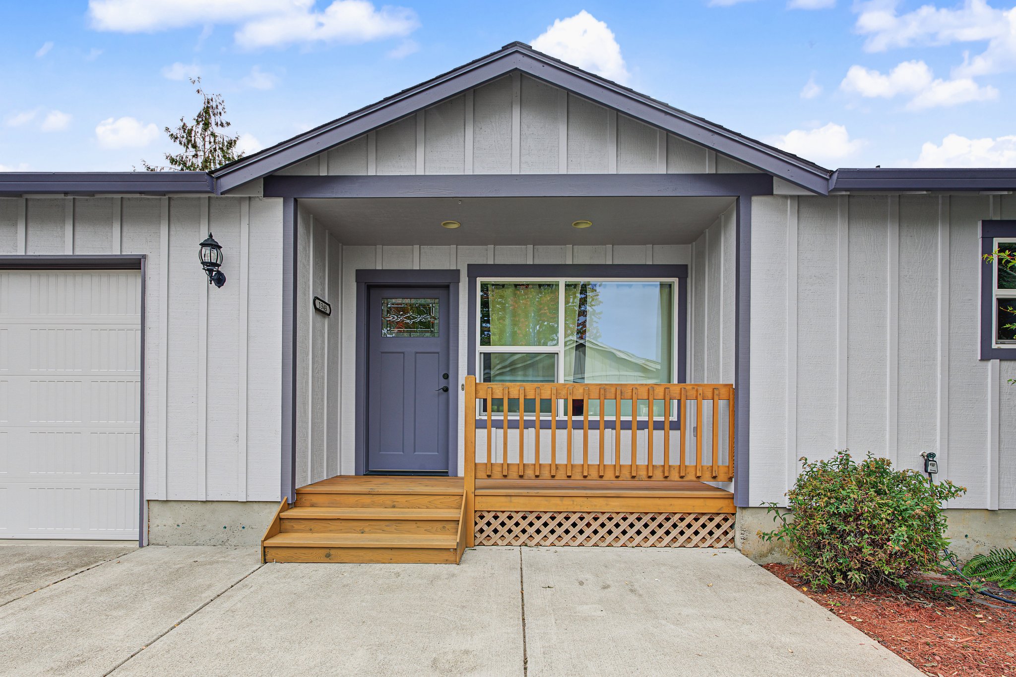 Hillsboro House: 1343 NE Sunrise Ln