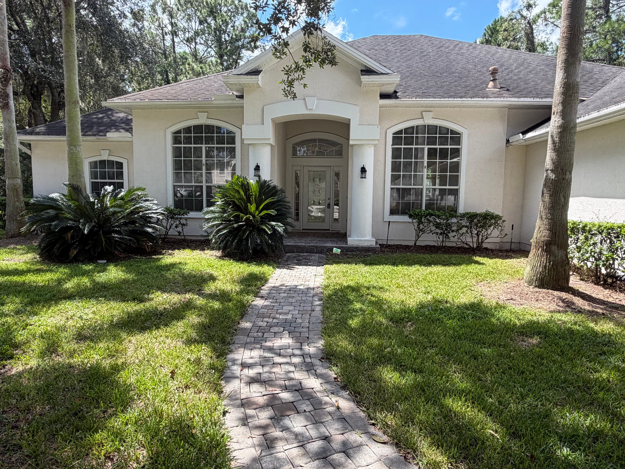 Jacksonville House: 7662 Wexford Club Dr W