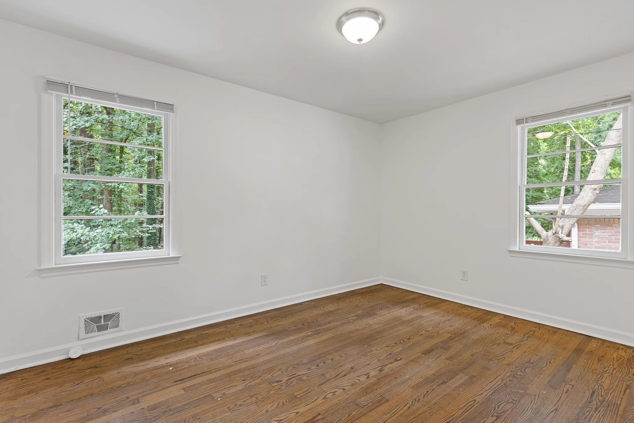 1 Bedroom Room – 1982 Rena Cir SW, Atlanta, GA