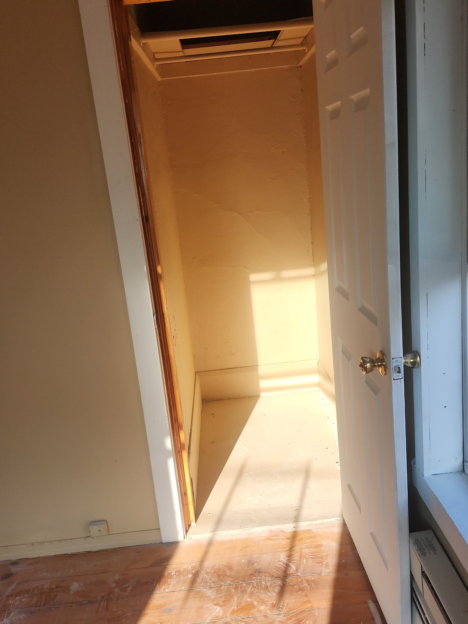Worcester Single Room: 150 chandler st