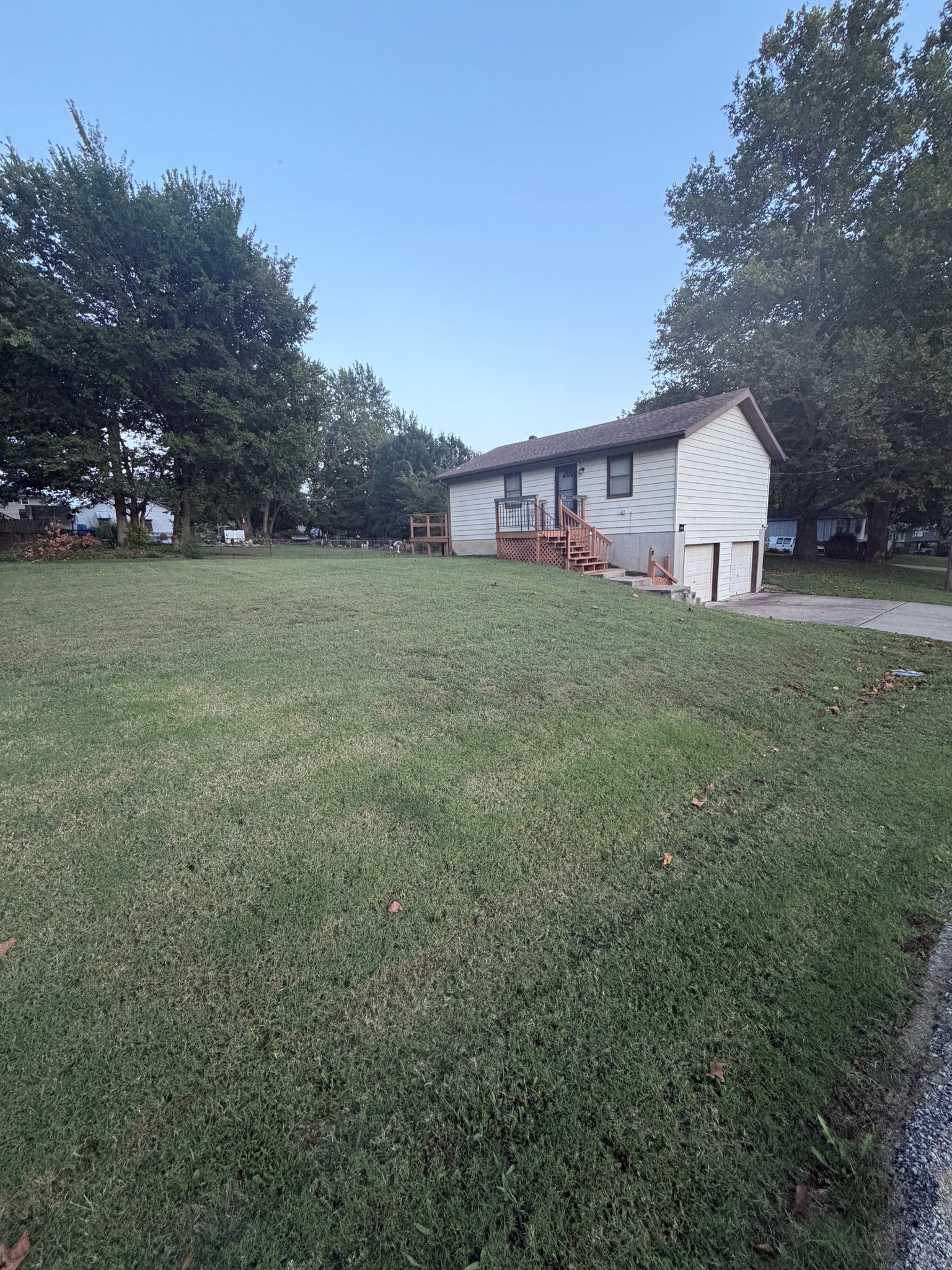 Kansas City House: 8737 N Grand Ave