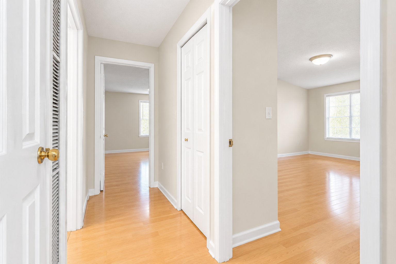 Swampscott Condo: 1002 Paradise Rd