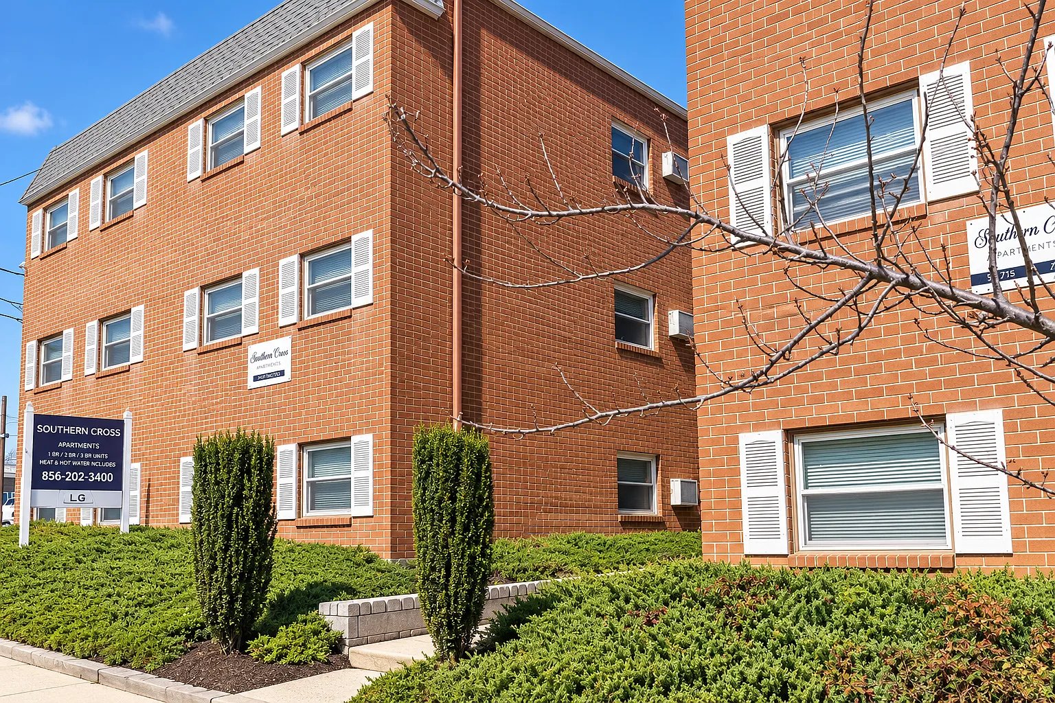 Maple Shade Apartment: 711-717 East Main St