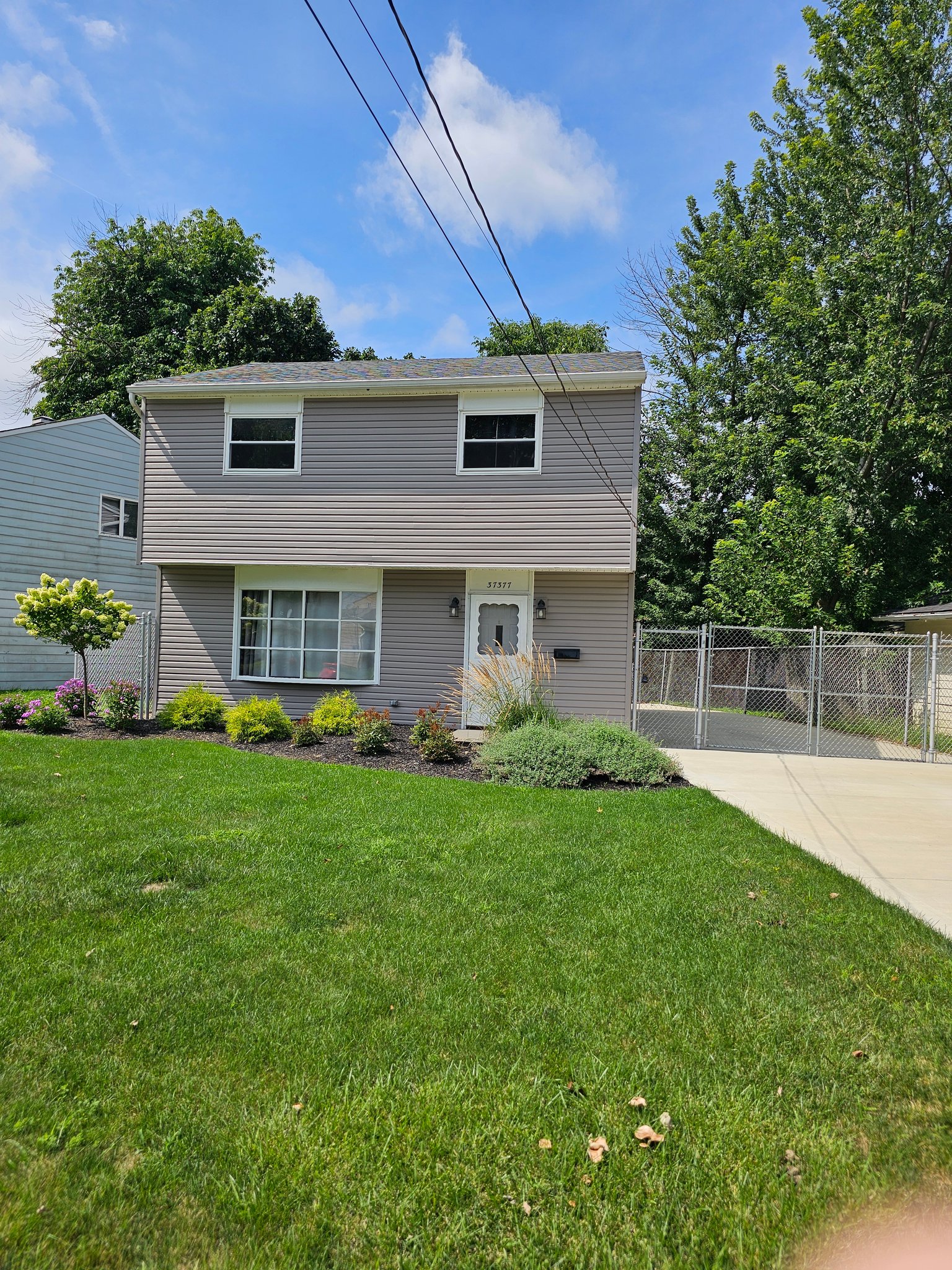 Eastlake House: 37377 Green Drive