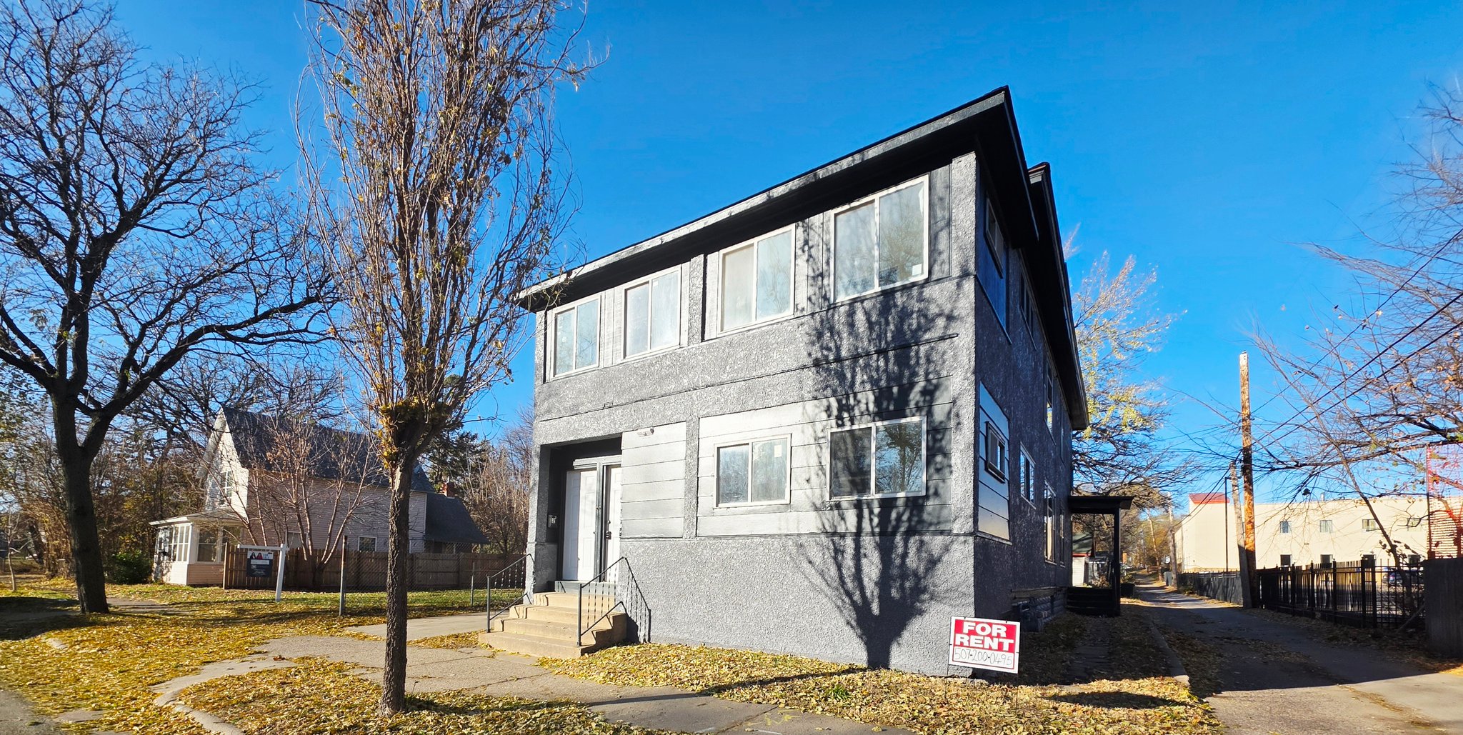 Minneapolis Multiplex: 414 33rd Ave N