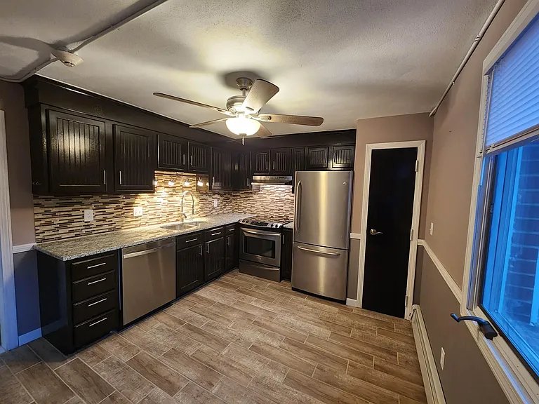 North Providence Condo: 2008 Mineral Spring Ave