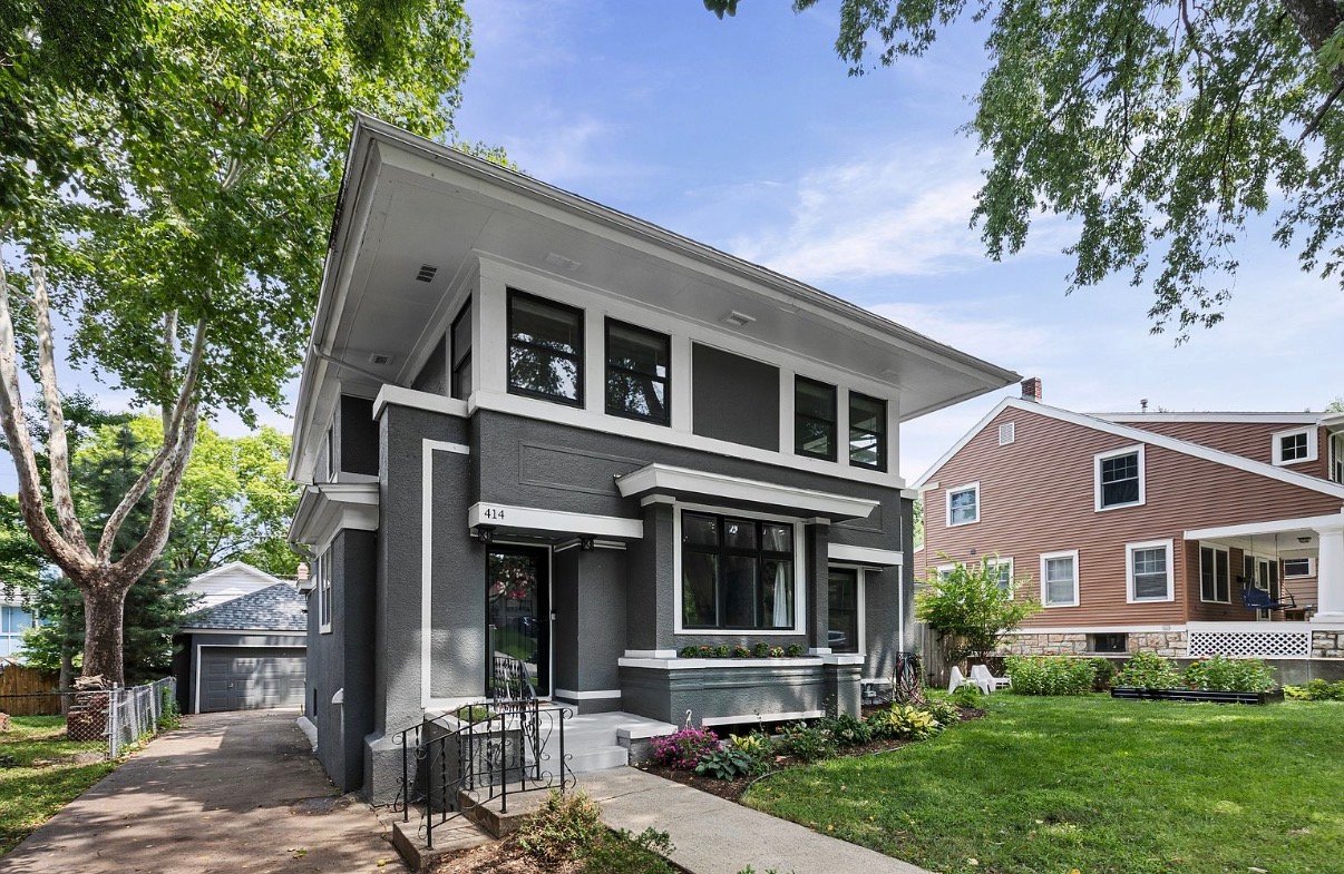 Kansas City House: 414 W 61st St