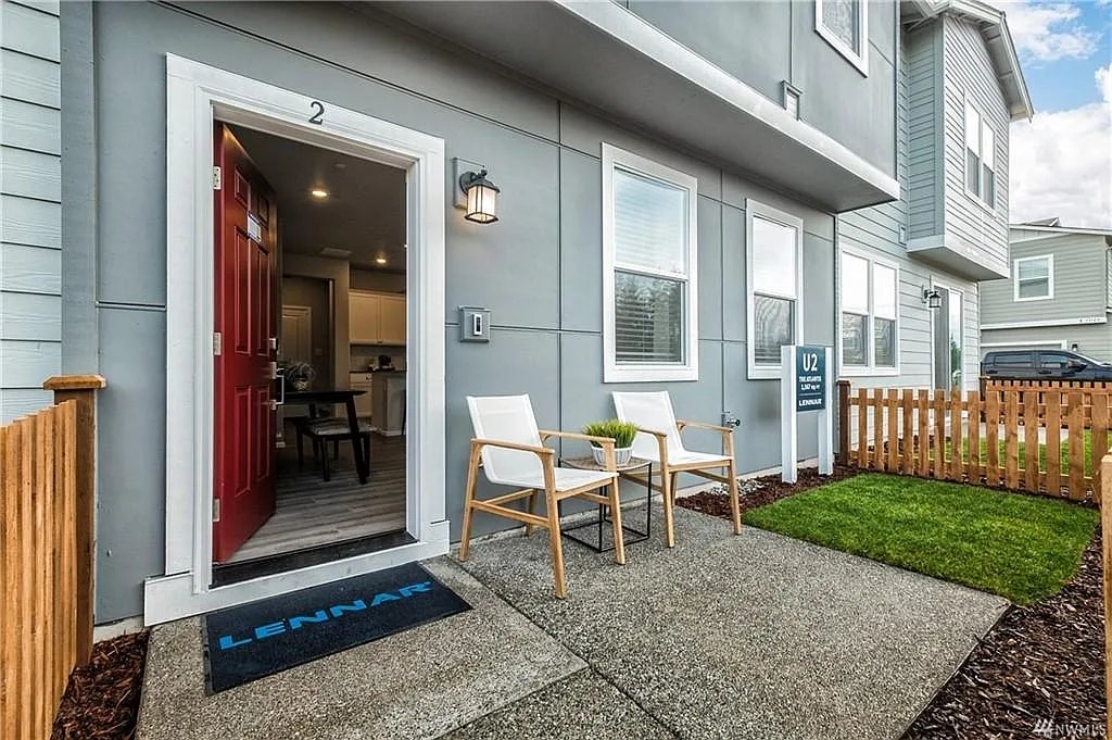Bonney Lake Condo: 13157 175th Ave E