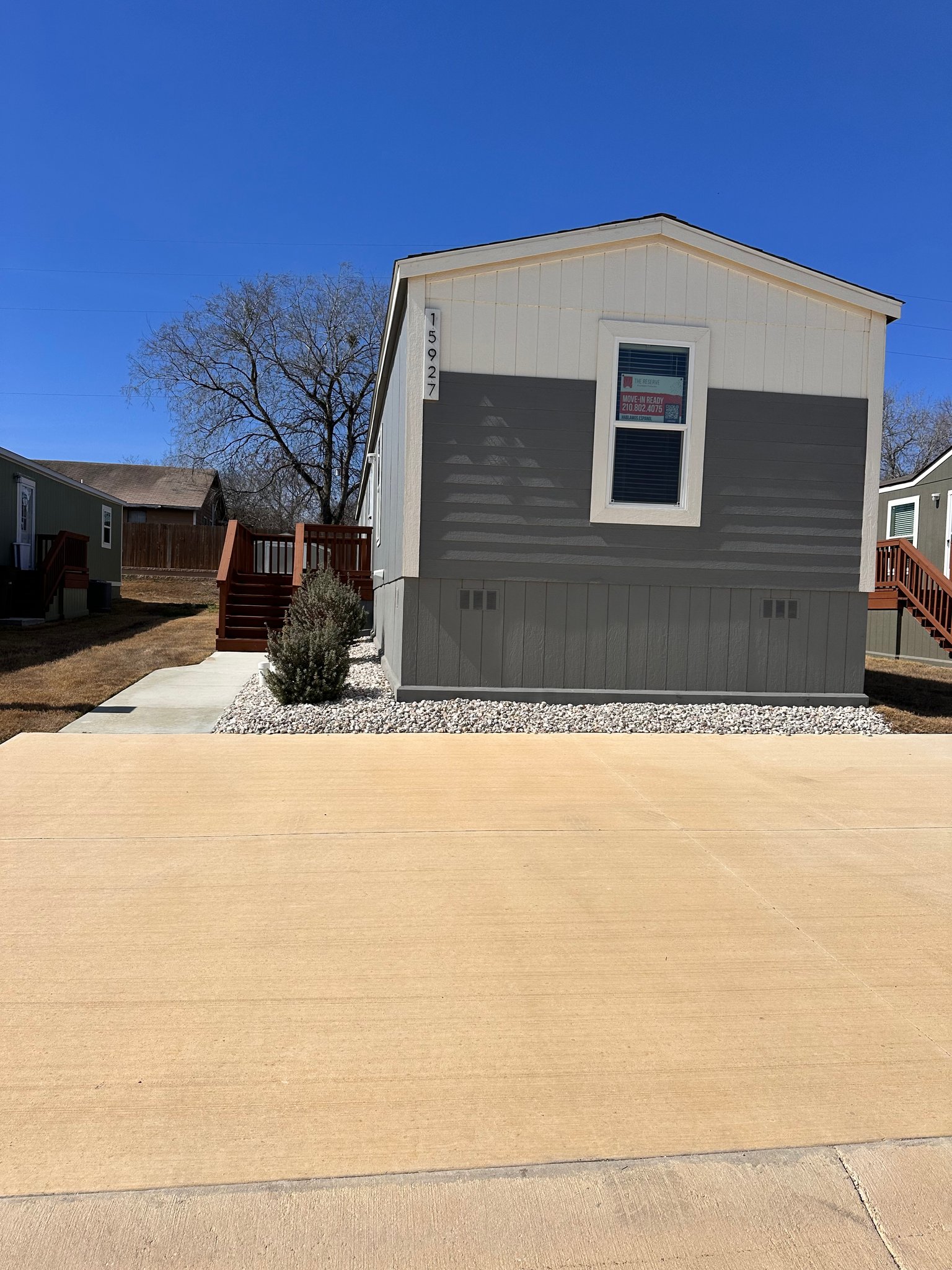 San Antonio House: 15950 Flores Curve