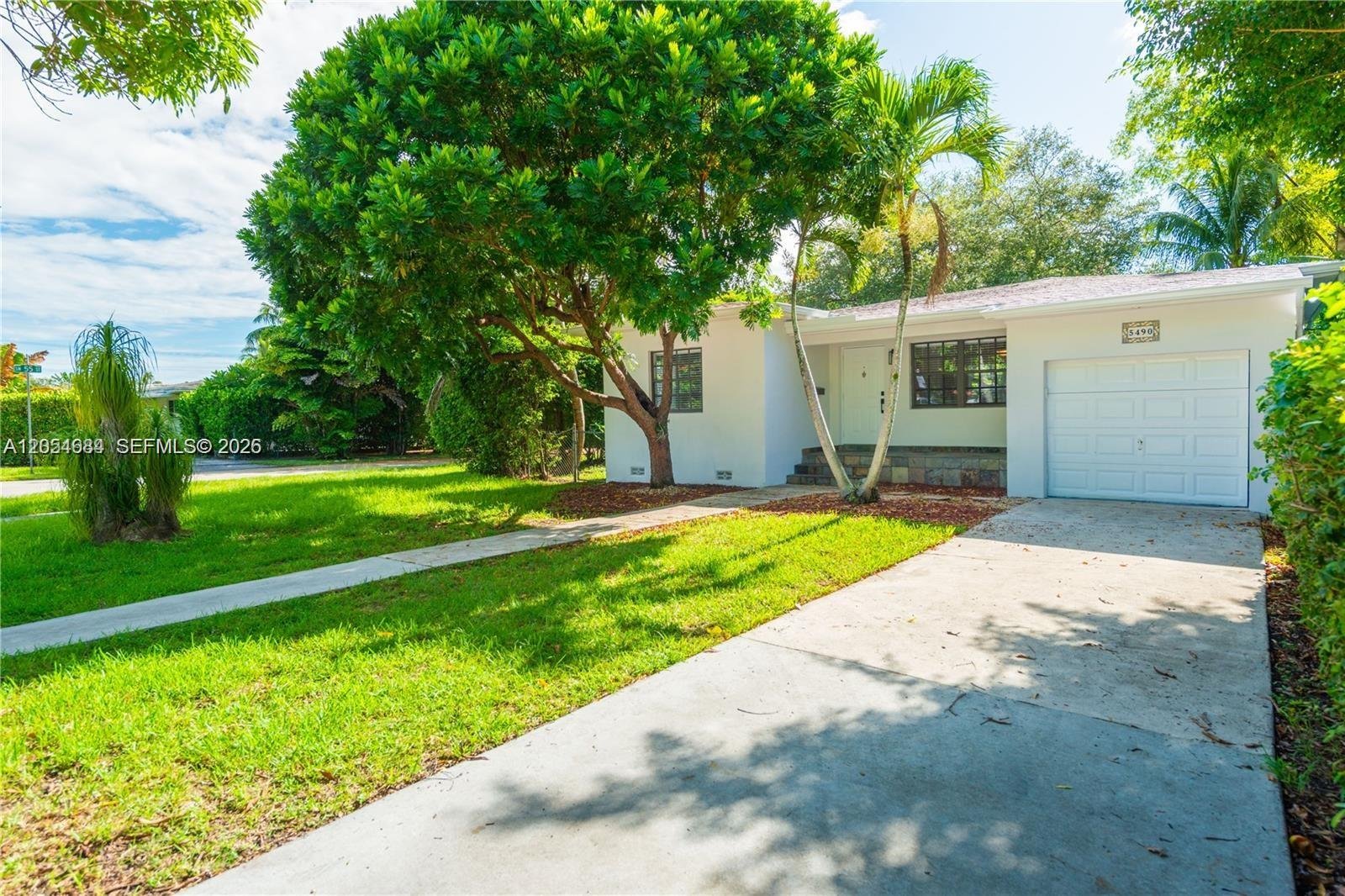 Miami House: 5490 SW 57 Ave