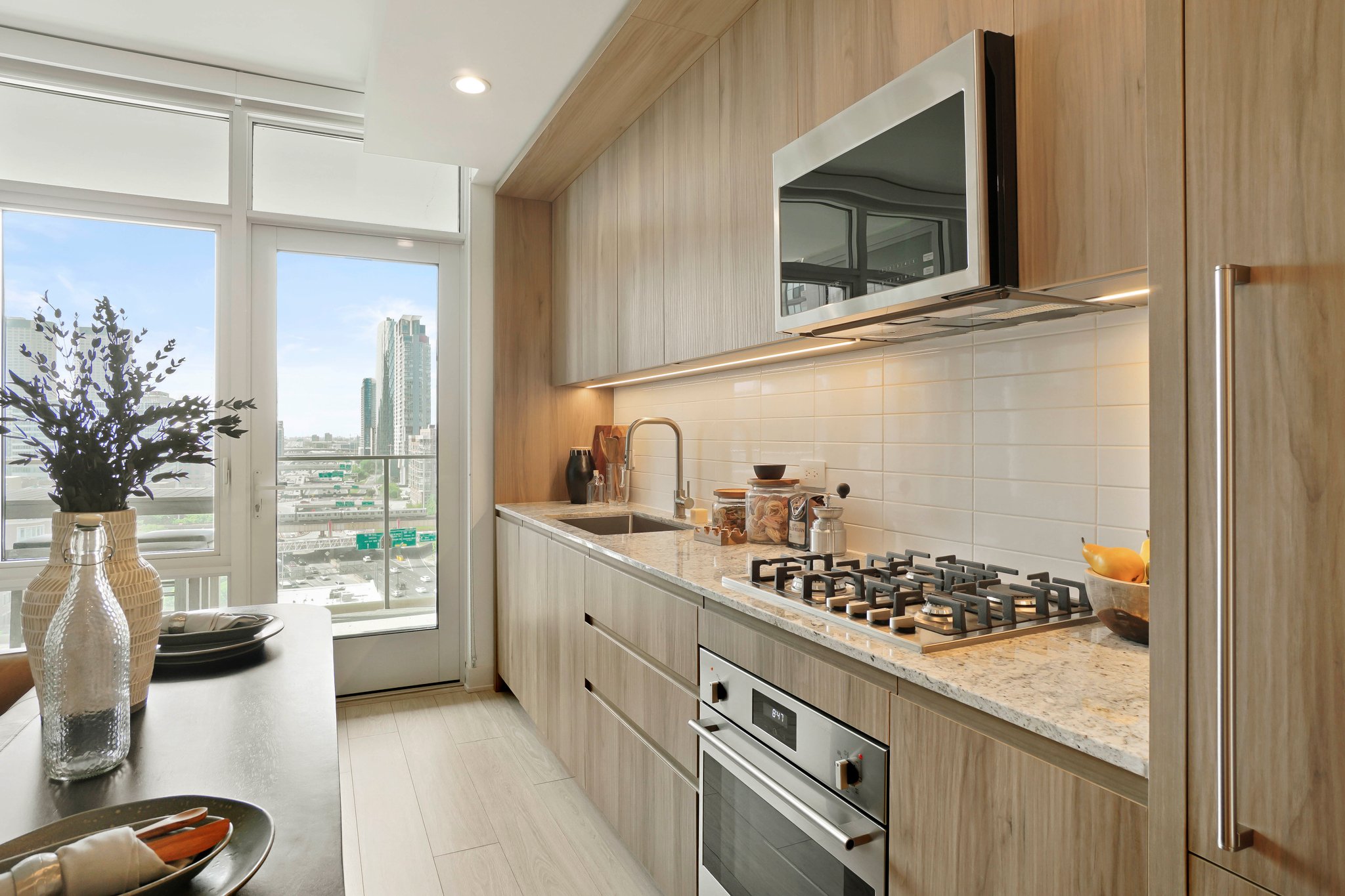 Chicago Condo: 349 N Halsted St
