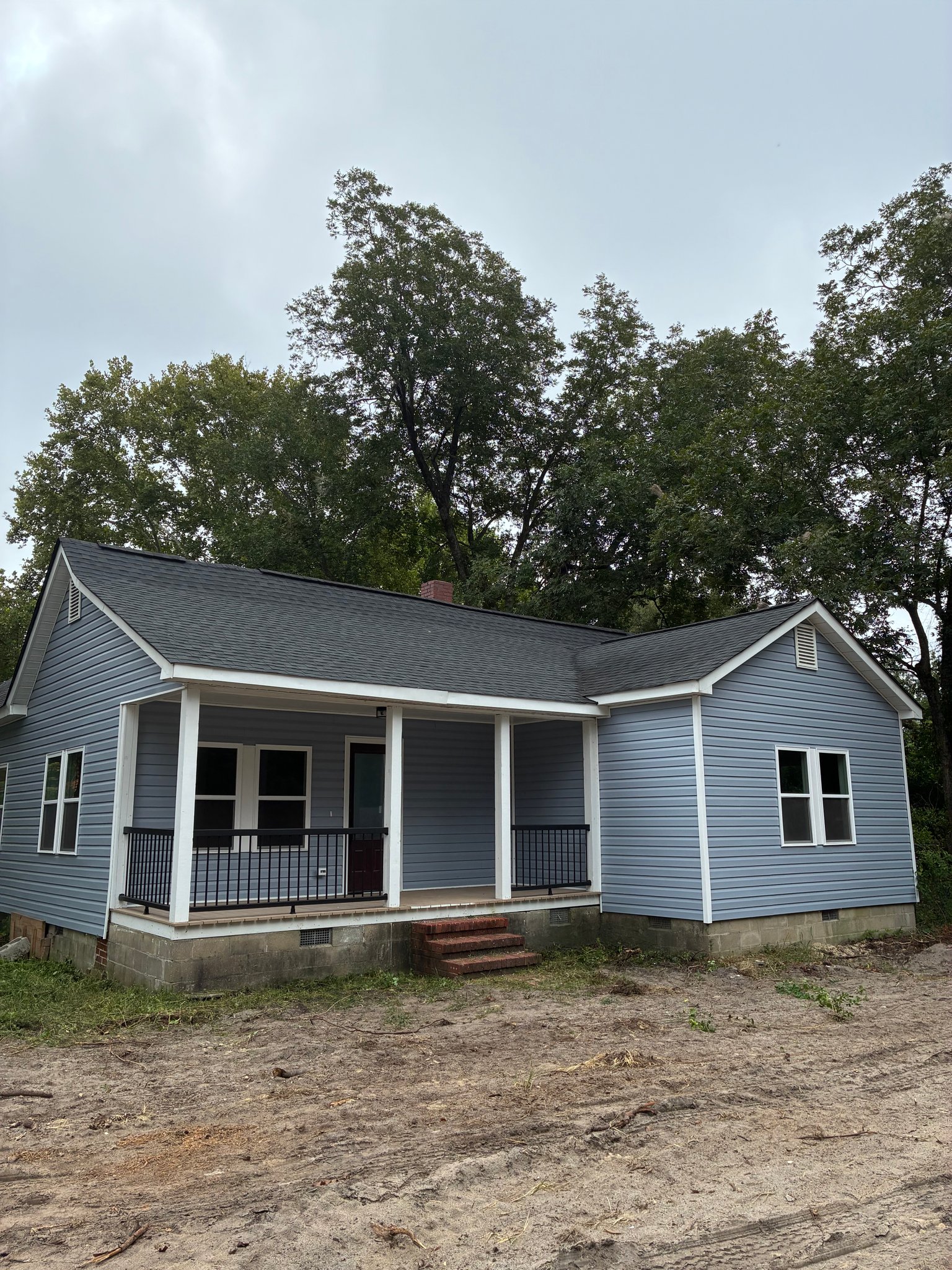 Camden House: 2114 AIRLINE DRIVE