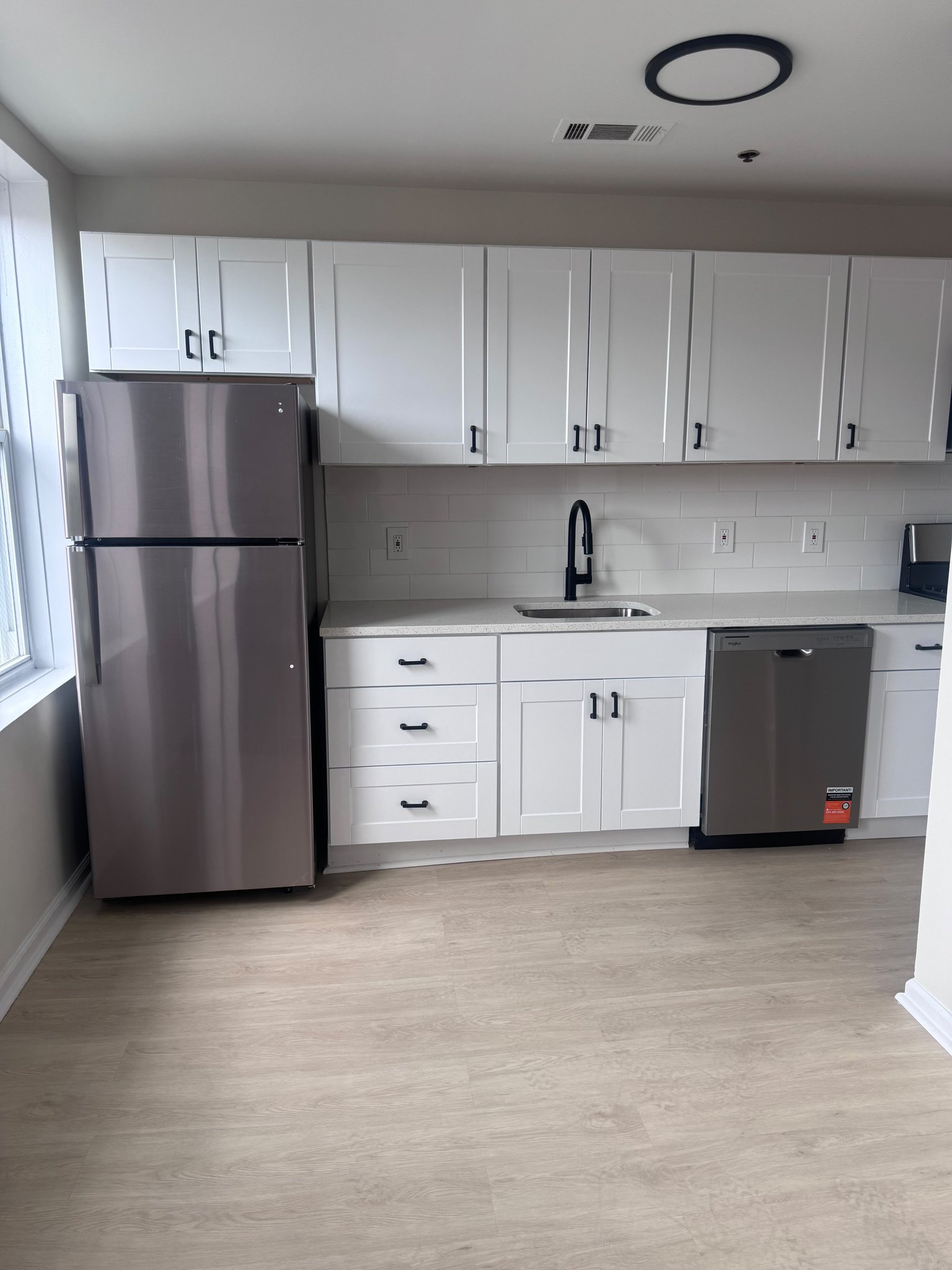 East Orange Apartment: 167 N Grove St