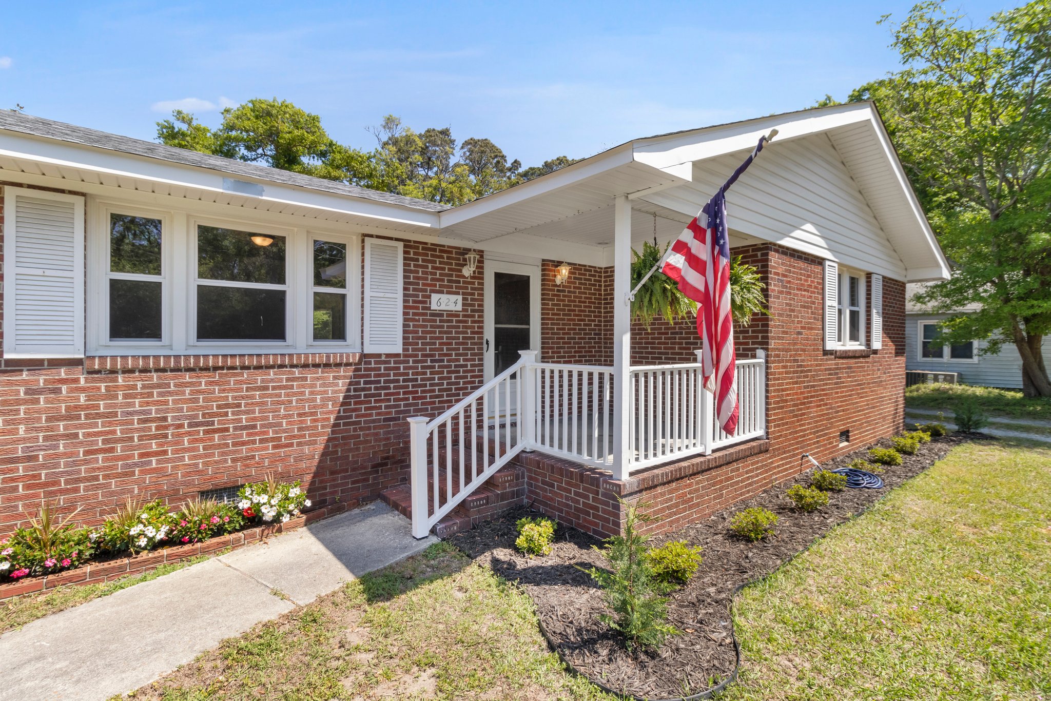 Southport House: 624 Jabbertown Rd