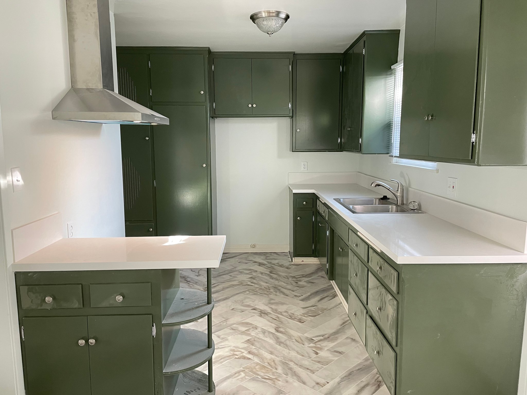 Arcadia Apartment: 206 S Second Ave