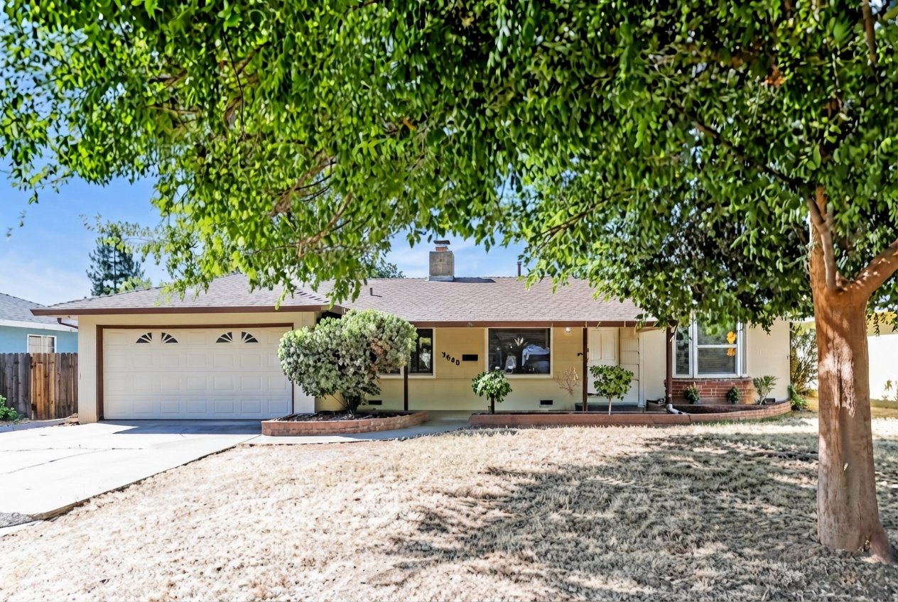Sacramento House: 3802 west way